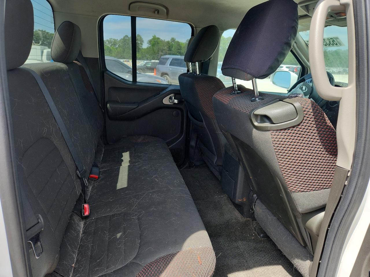 2011 Nissan Frontier S White vin: 1N6AD0EV9BC440939