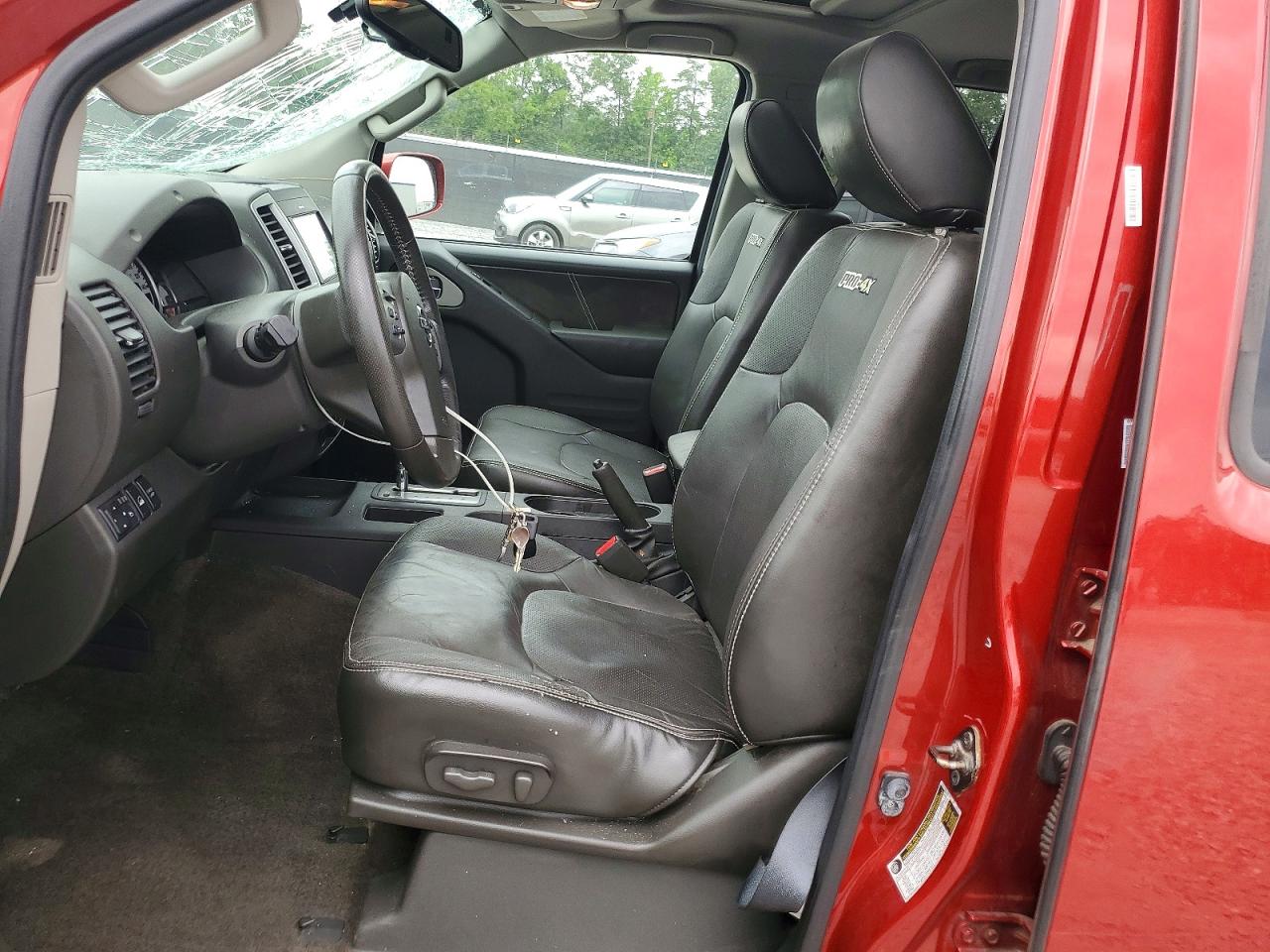 2015 Nissan Frontier Pro-4x Burgundy vin: 1N6AD0EV9FN713811