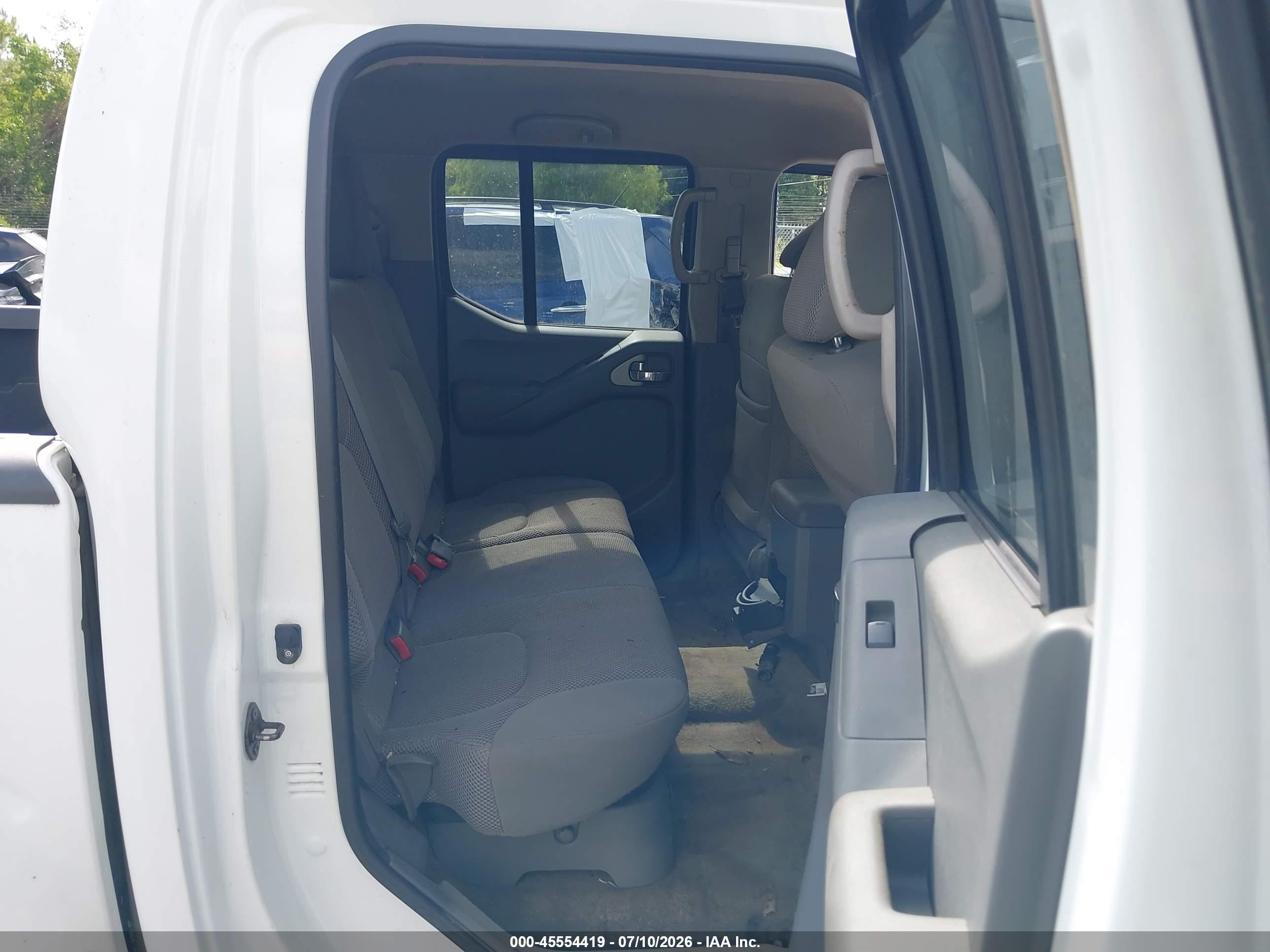 2015 Nissan Frontier Pro-4x/s/sl/sv White vin: 1N6AD0EV9FN745741