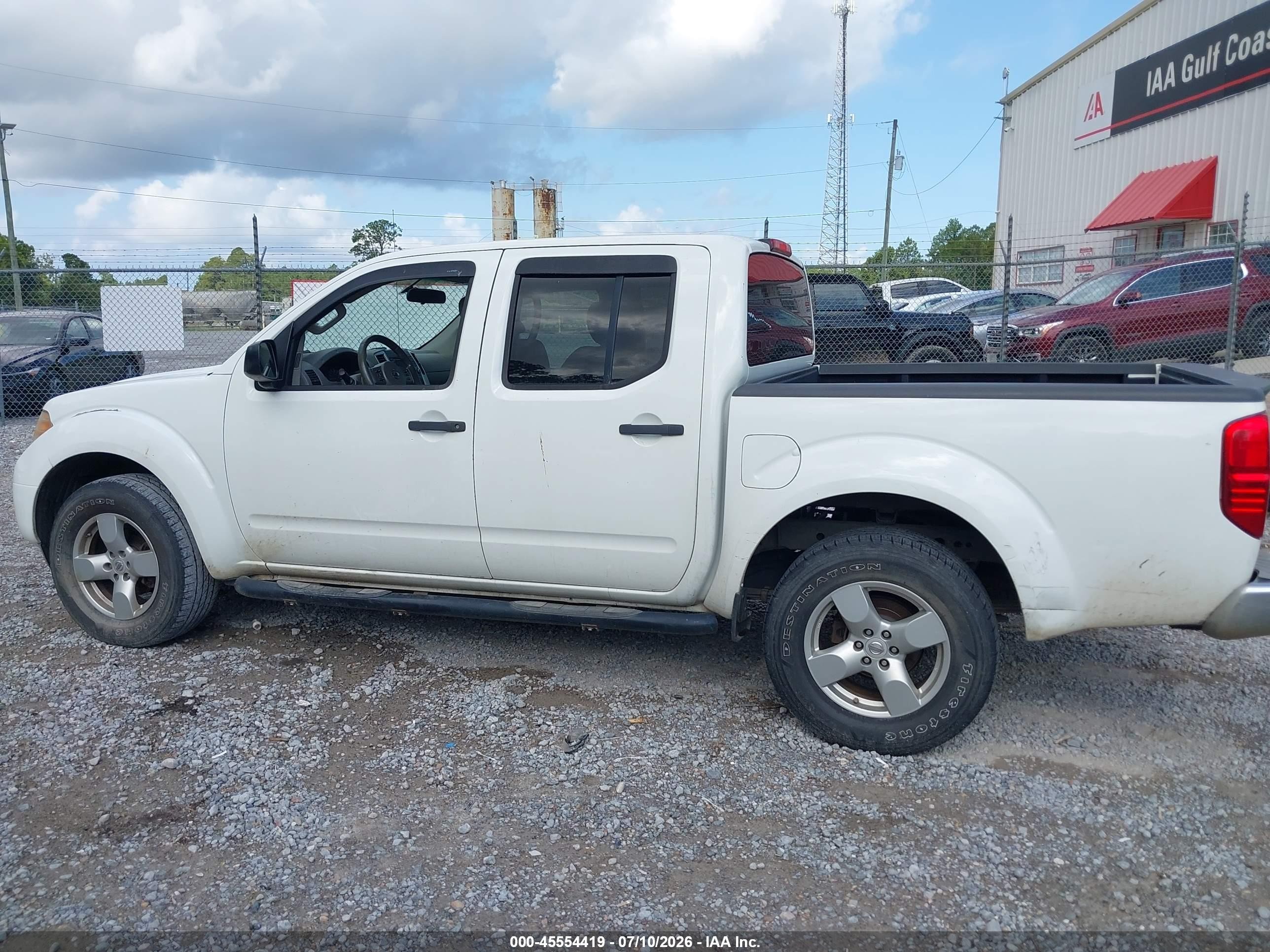 2015 Nissan Frontier Pro-4x/s/sl/sv White vin: 1N6AD0EV9FN745741