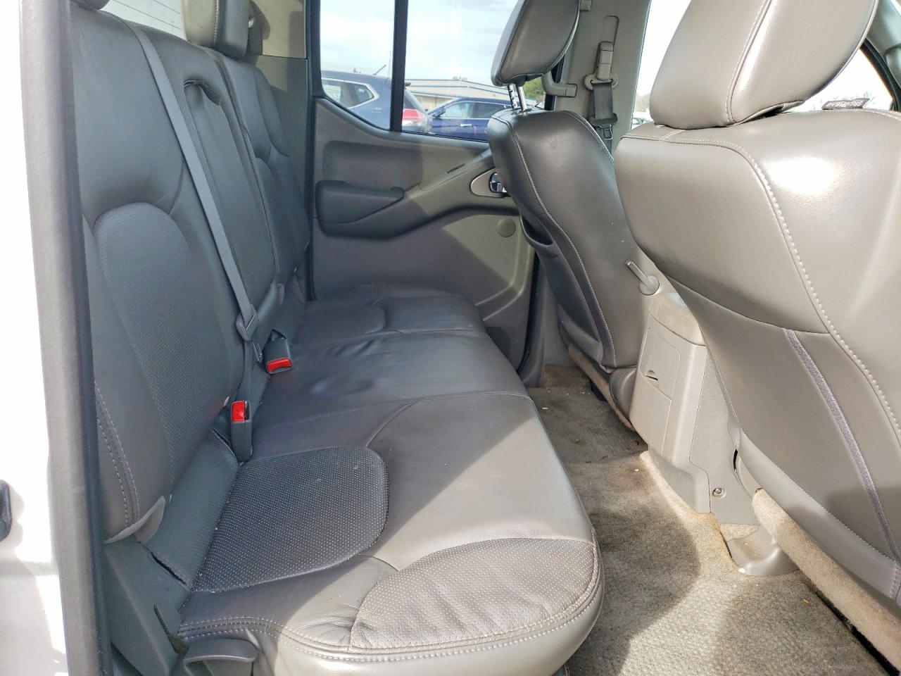 2013 Nissan Frontier Sv Silver vin: 1N6AD0FR2DN738502