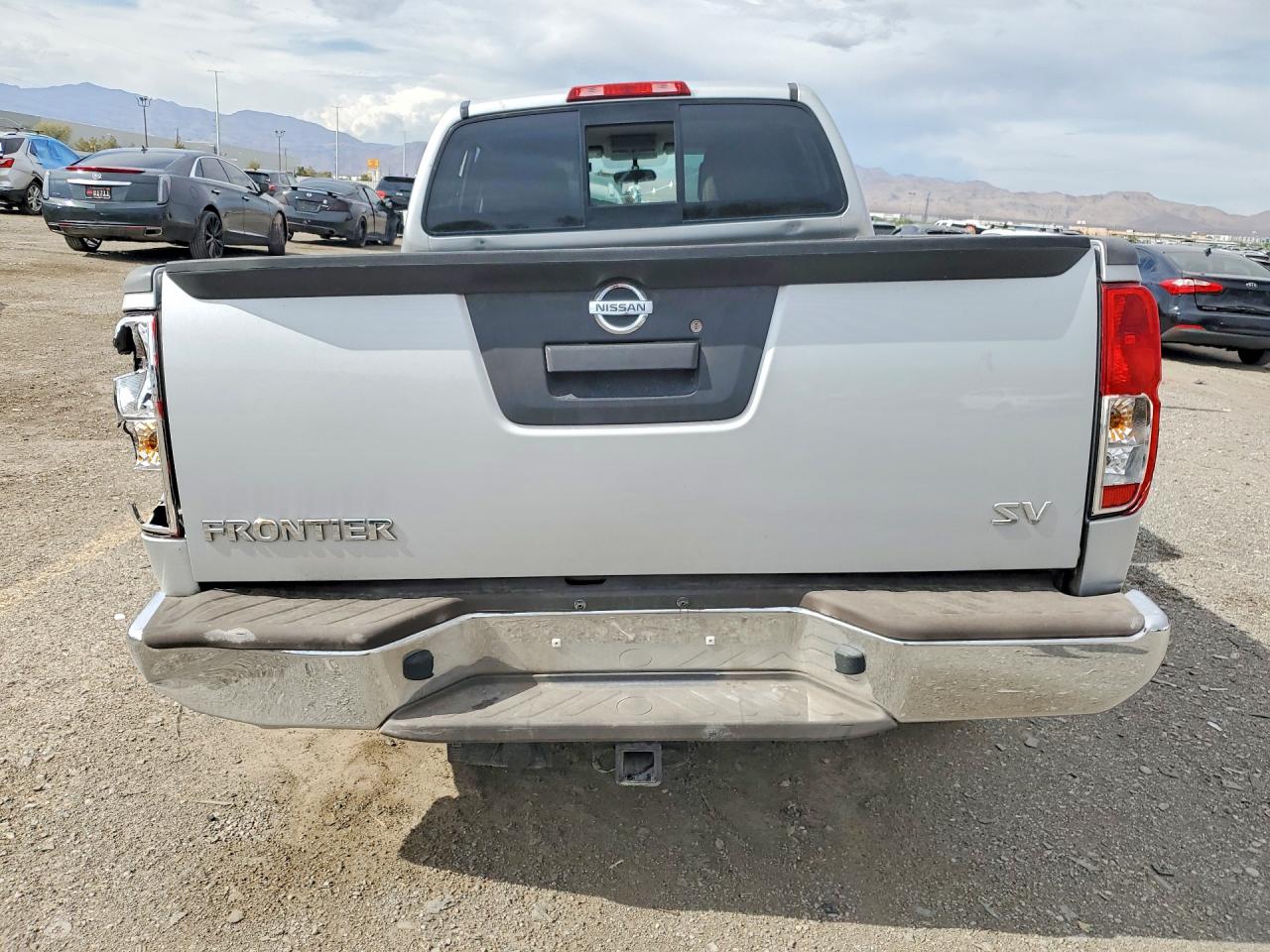 2015 Nissan Frontier Sv Серебряный vin: 1N6AD0FR7FN749630