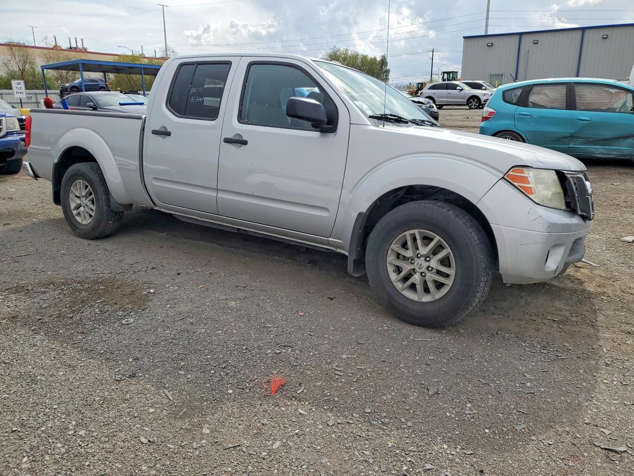 2015 Nissan Frontier Sv Серебряный vin: 1N6AD0FR7FN749630