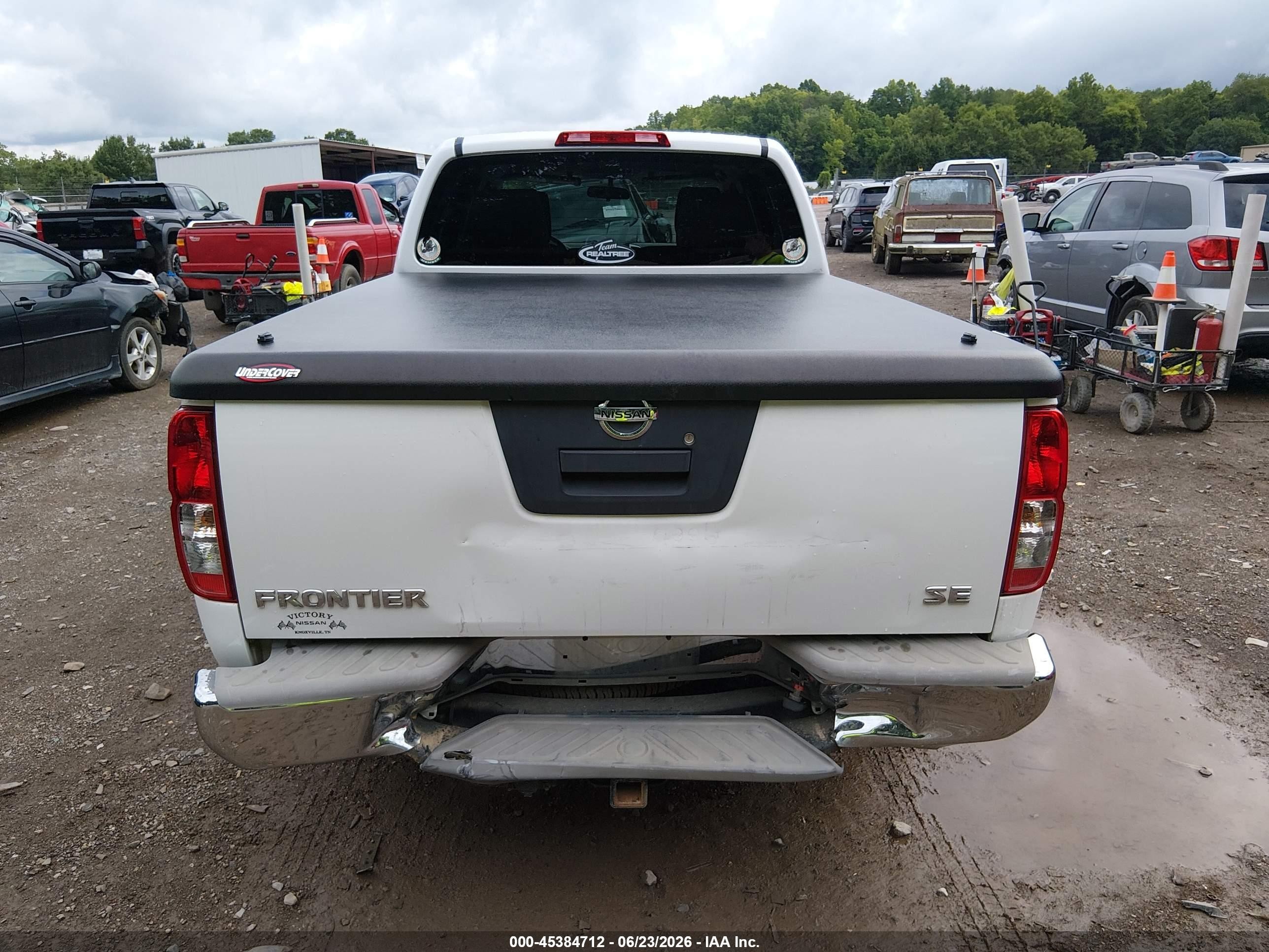 2010 Nissan Frontier Se White vin: 1N6AD0FR8AC432203