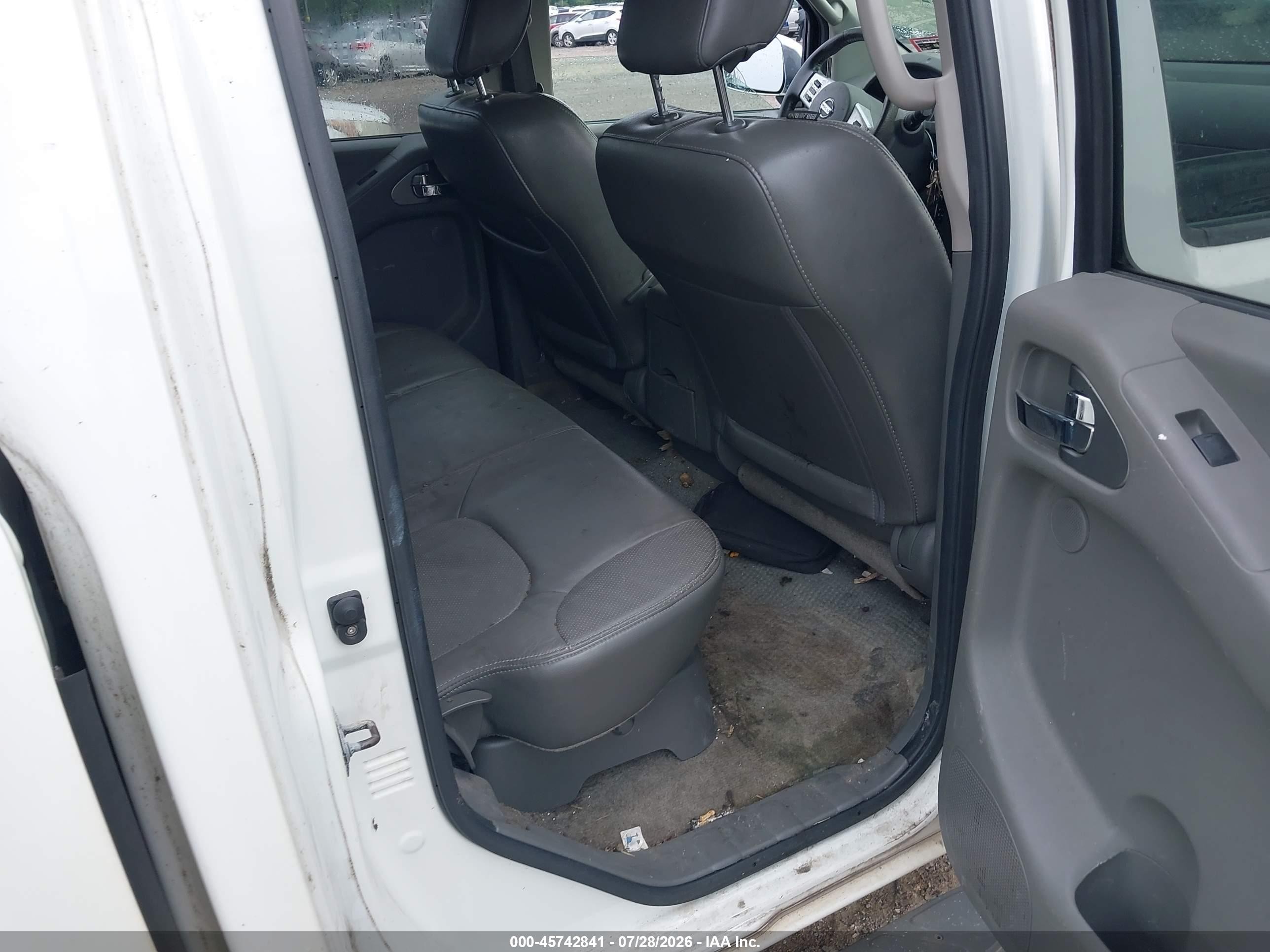 2013 Nissan Frontier Sl White vin: 1N6AD0FV1DN717735