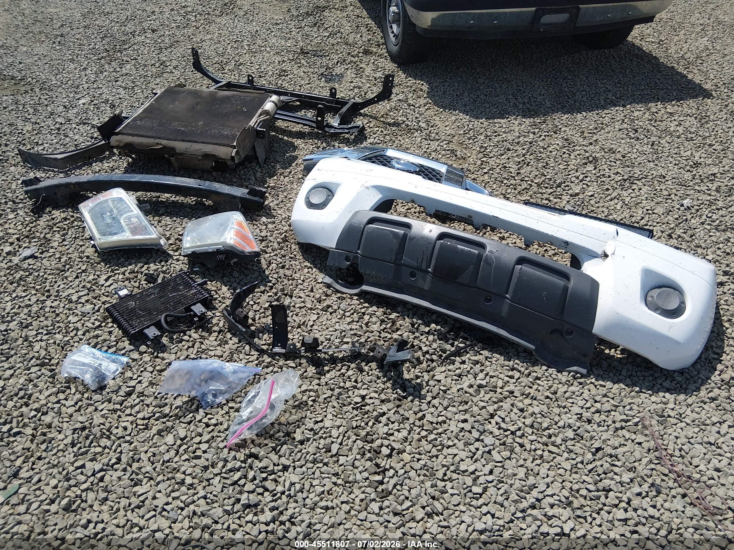 2012 Nissan Frontier Sv White vin: 1N6AD0FV5CC403385