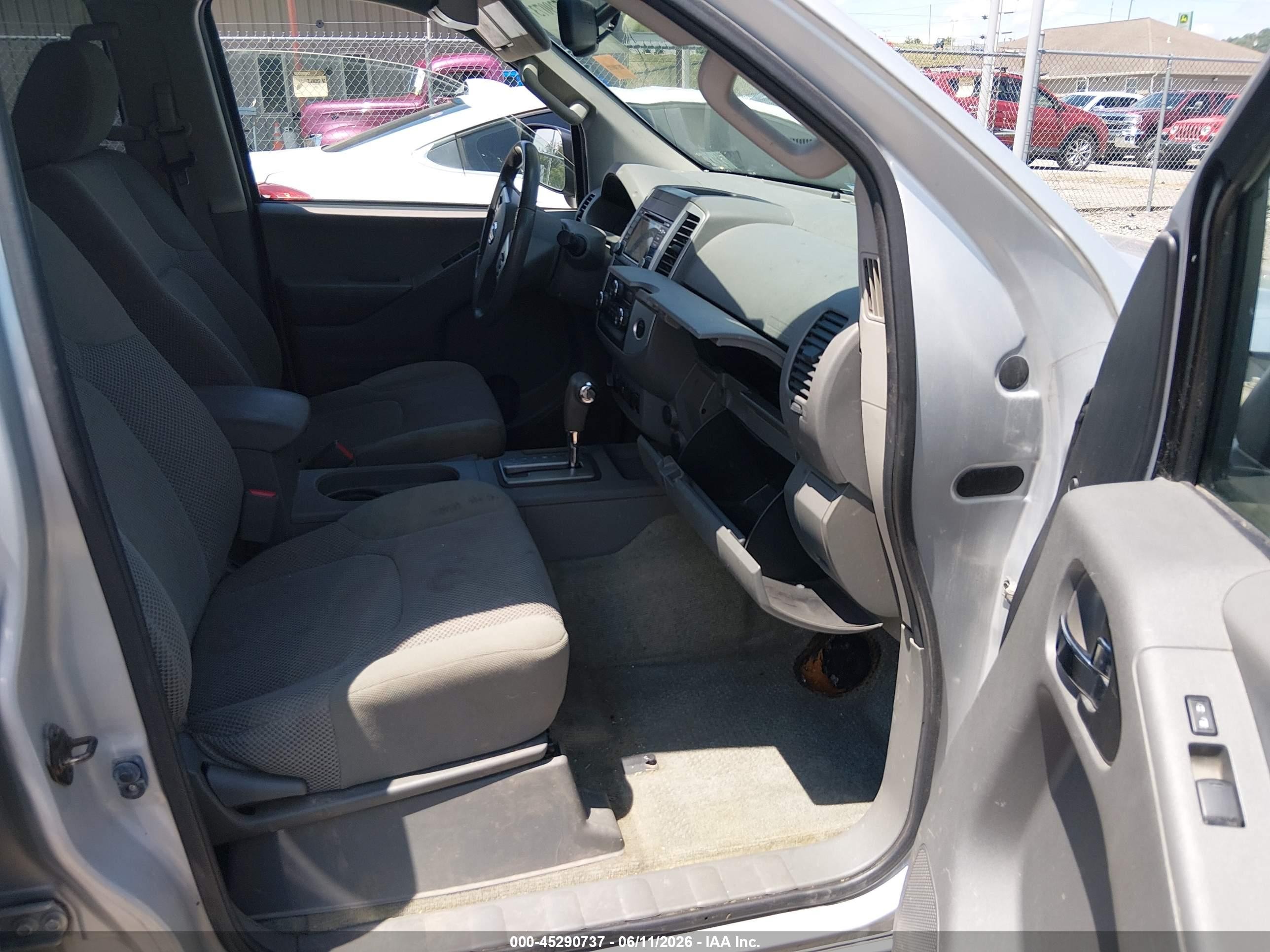 2015 Nissan Frontier Sv Silver vin: 1N6AD0FV7FN703115