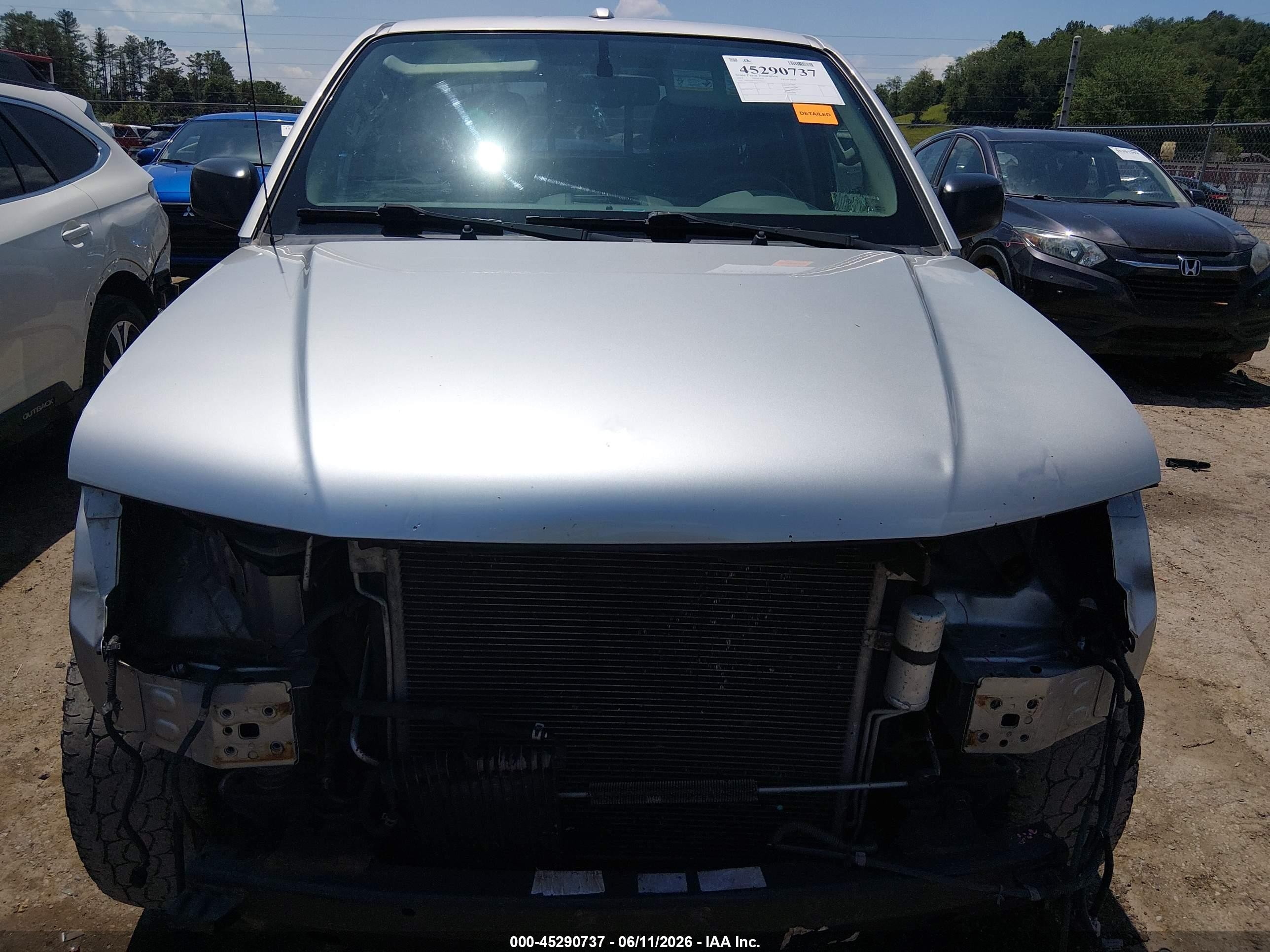 2015 Nissan Frontier Sv Silver vin: 1N6AD0FV7FN703115