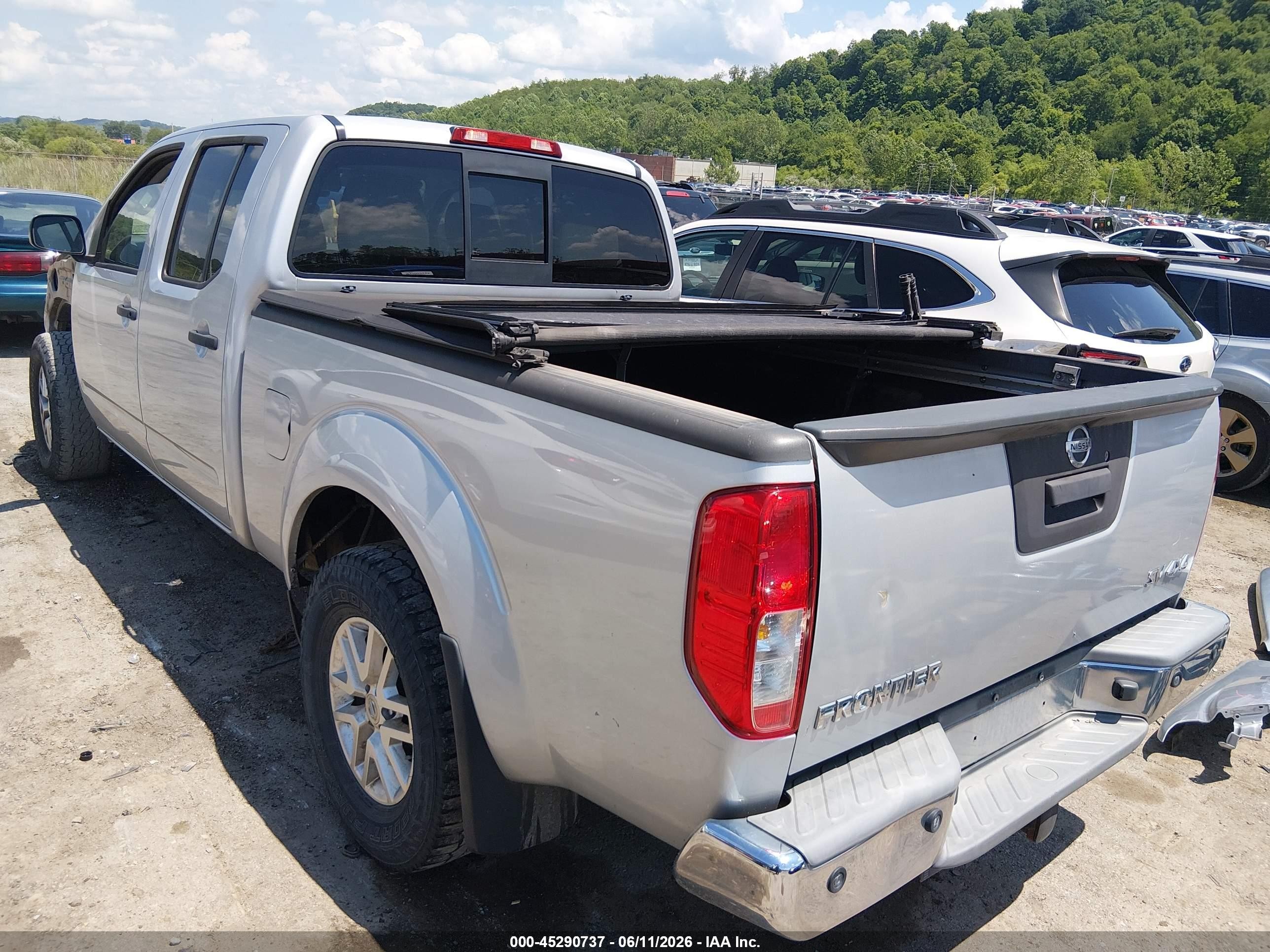 2015 Nissan Frontier Sv Silver vin: 1N6AD0FV7FN703115