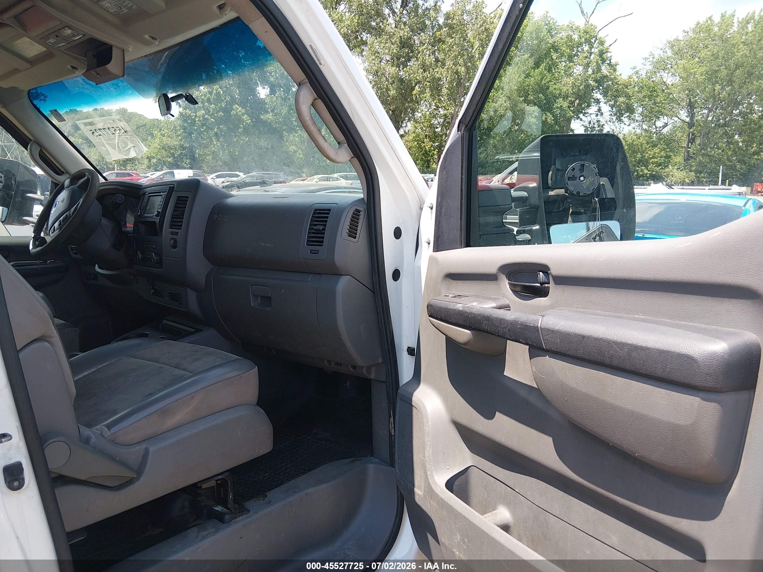 2015 Nissan Nv Cargo Nv3500 Hd Sv V8 White vin: 1N6AF0KY0FN804118
