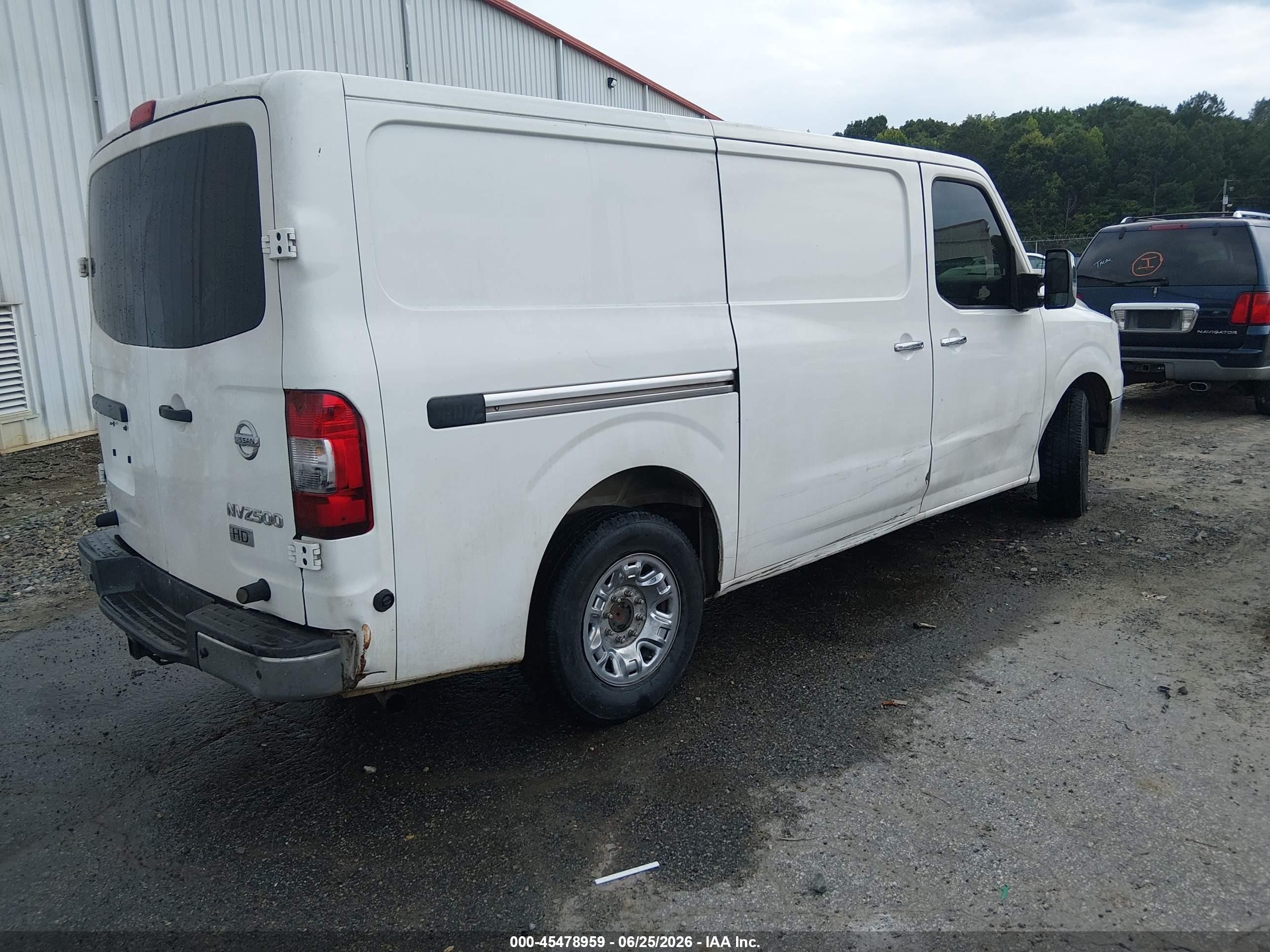 2015 Nissan Nv Cargo Nv2500 Hd Sl V8 White vin: 1N6AF0KY1FN802460