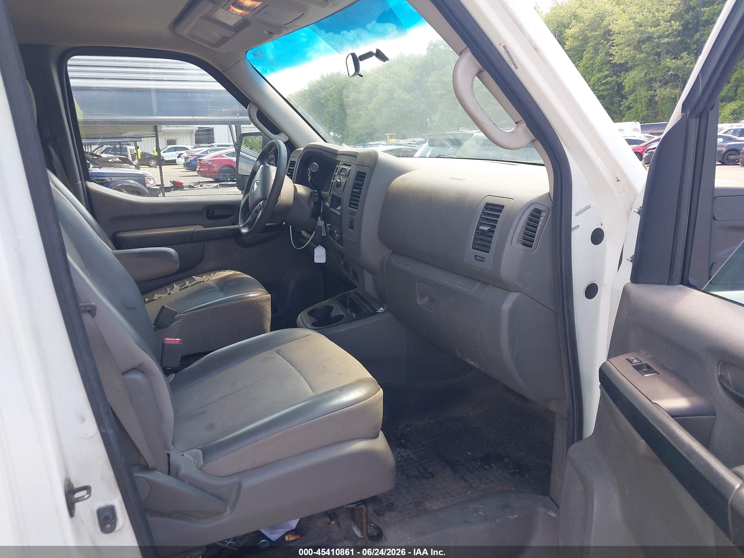 2015 Nissan Nv Cargo Nv2500 Hd S V8 White vin: 1N6AF0KY3FN809412