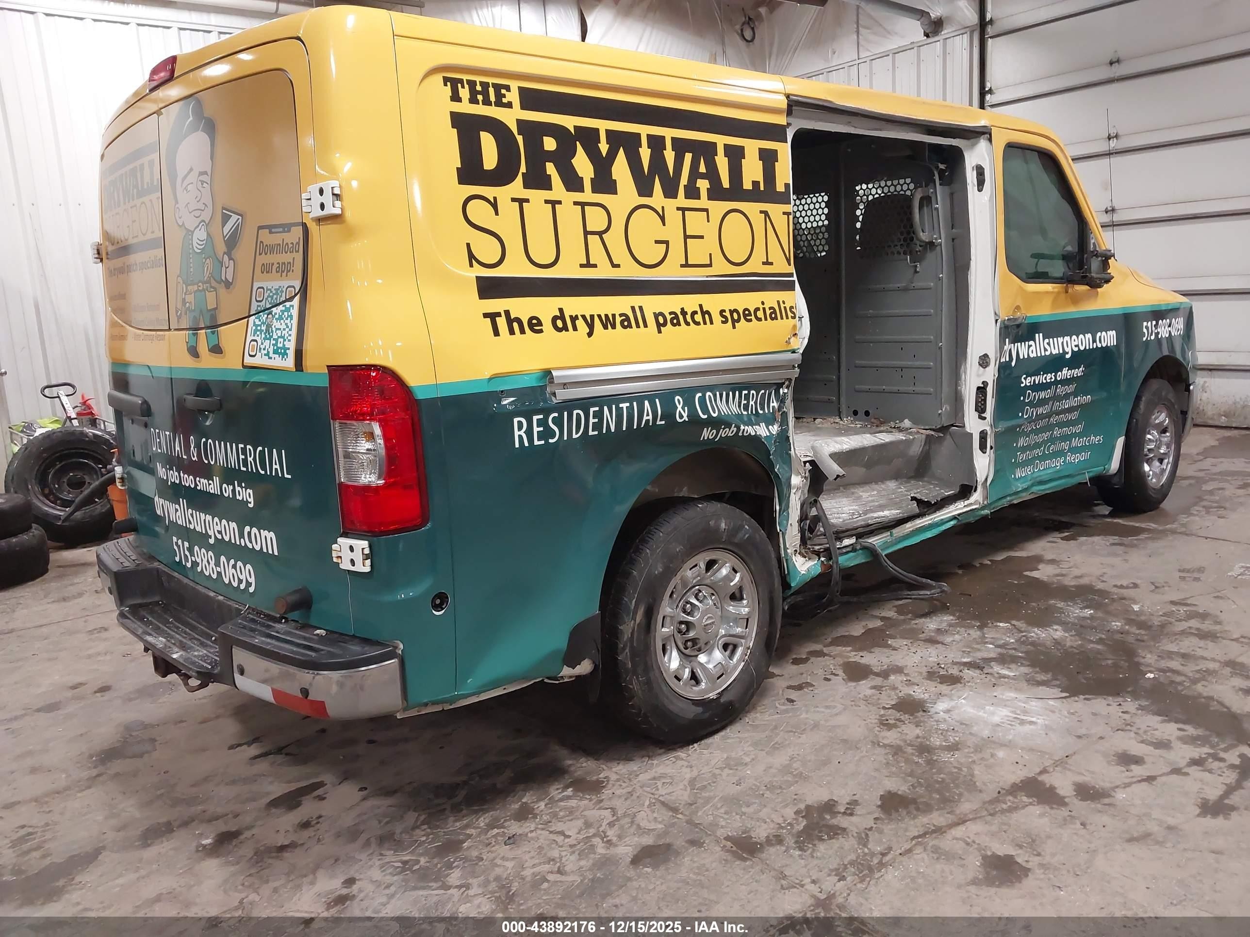 2014 Nissan Nv Cargo Nv2500 Hd Sv V8 Зеленый vin: 1N6AF0KY4EN111096