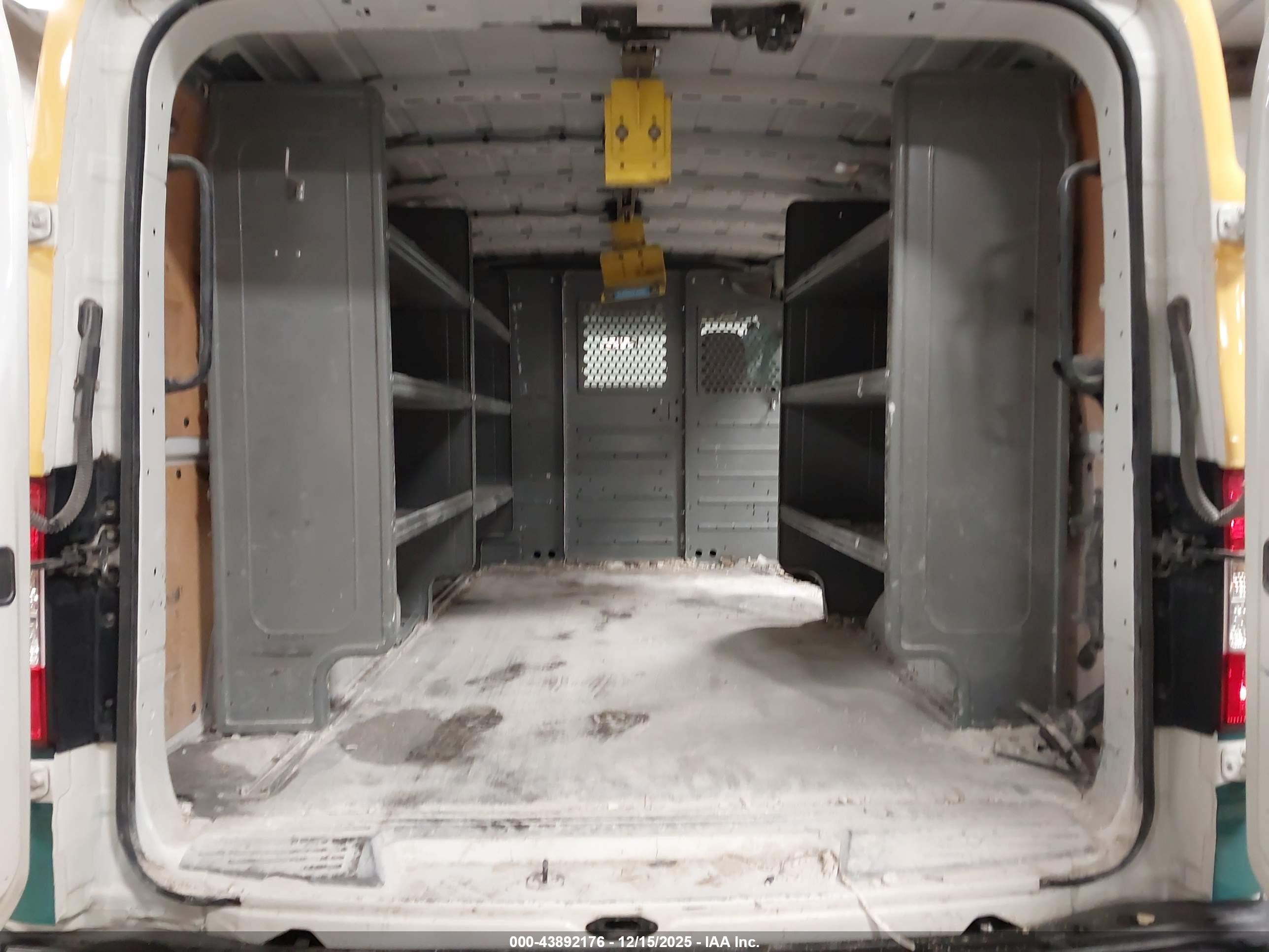 2014 Nissan Nv Cargo Nv2500 Hd Sv V8 Зеленый vin: 1N6AF0KY4EN111096