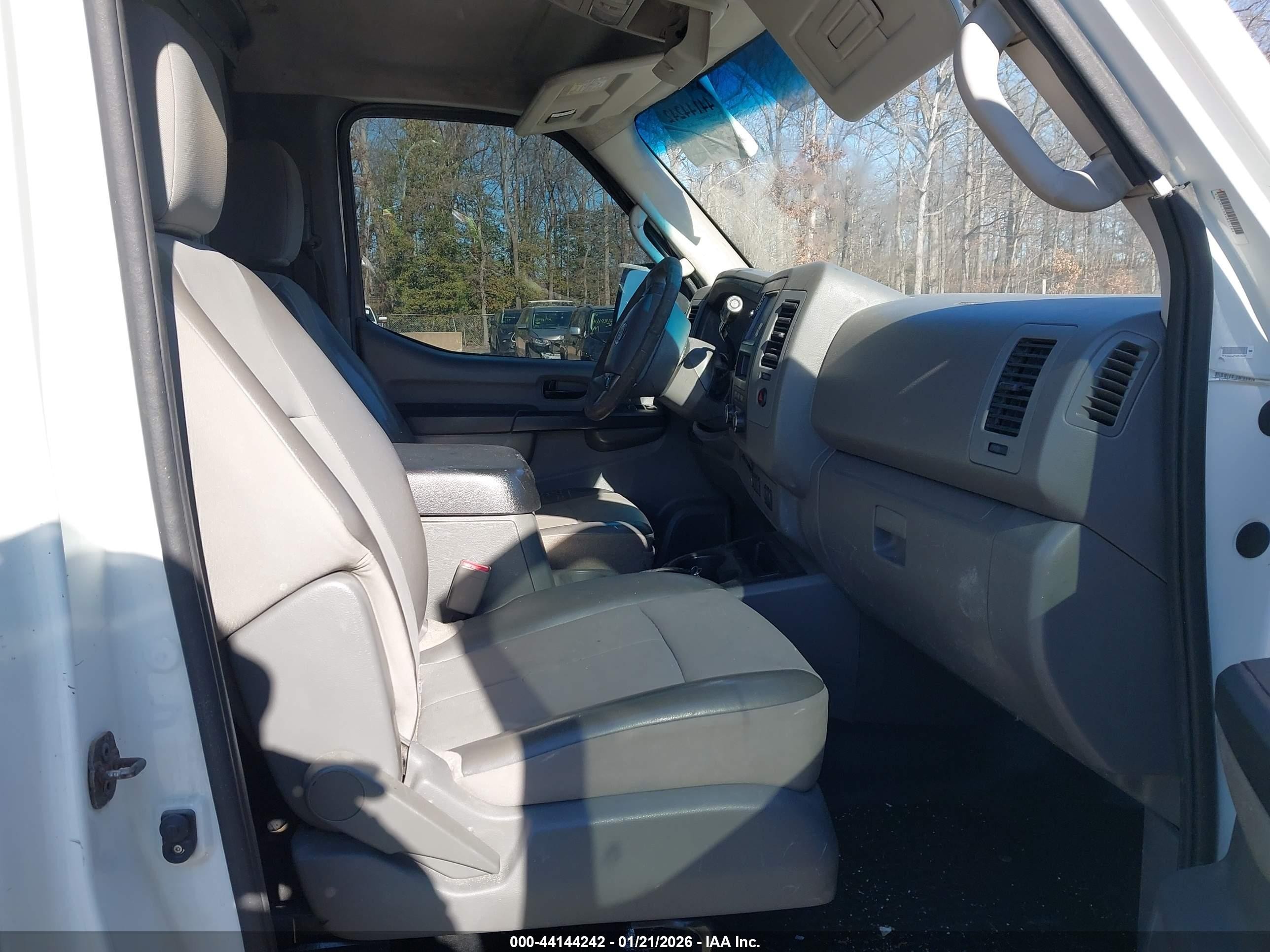 2013 Nissan Nv Cargo Nv3500 Hd Sv V8 White vin: 1N6AF0KY7DN105985
