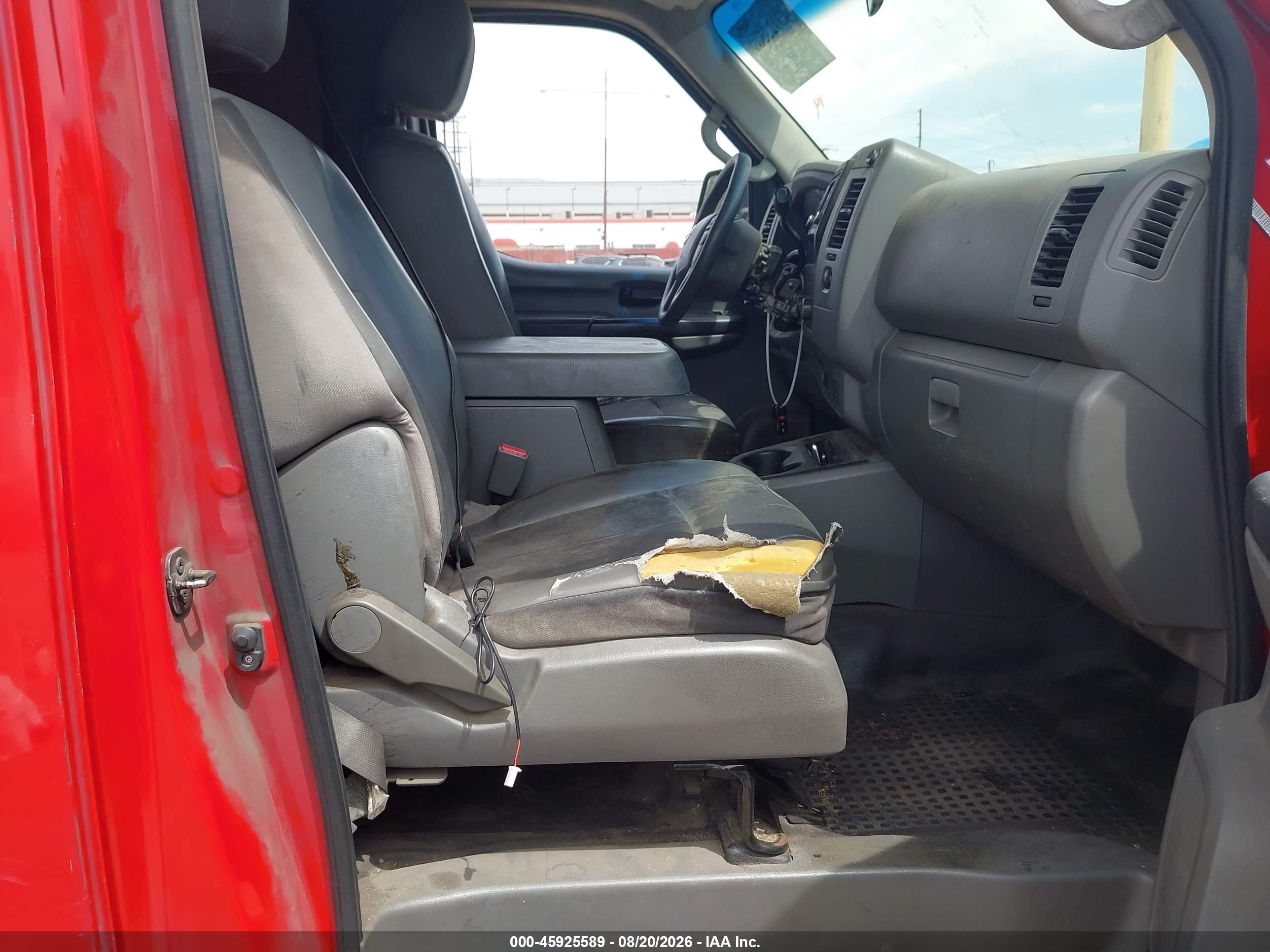 2015 Nissan Nv Cargo Nv2500 Hd S V8/sl V8/sv V8 Red vin: 1N6AF0KY9FN800102