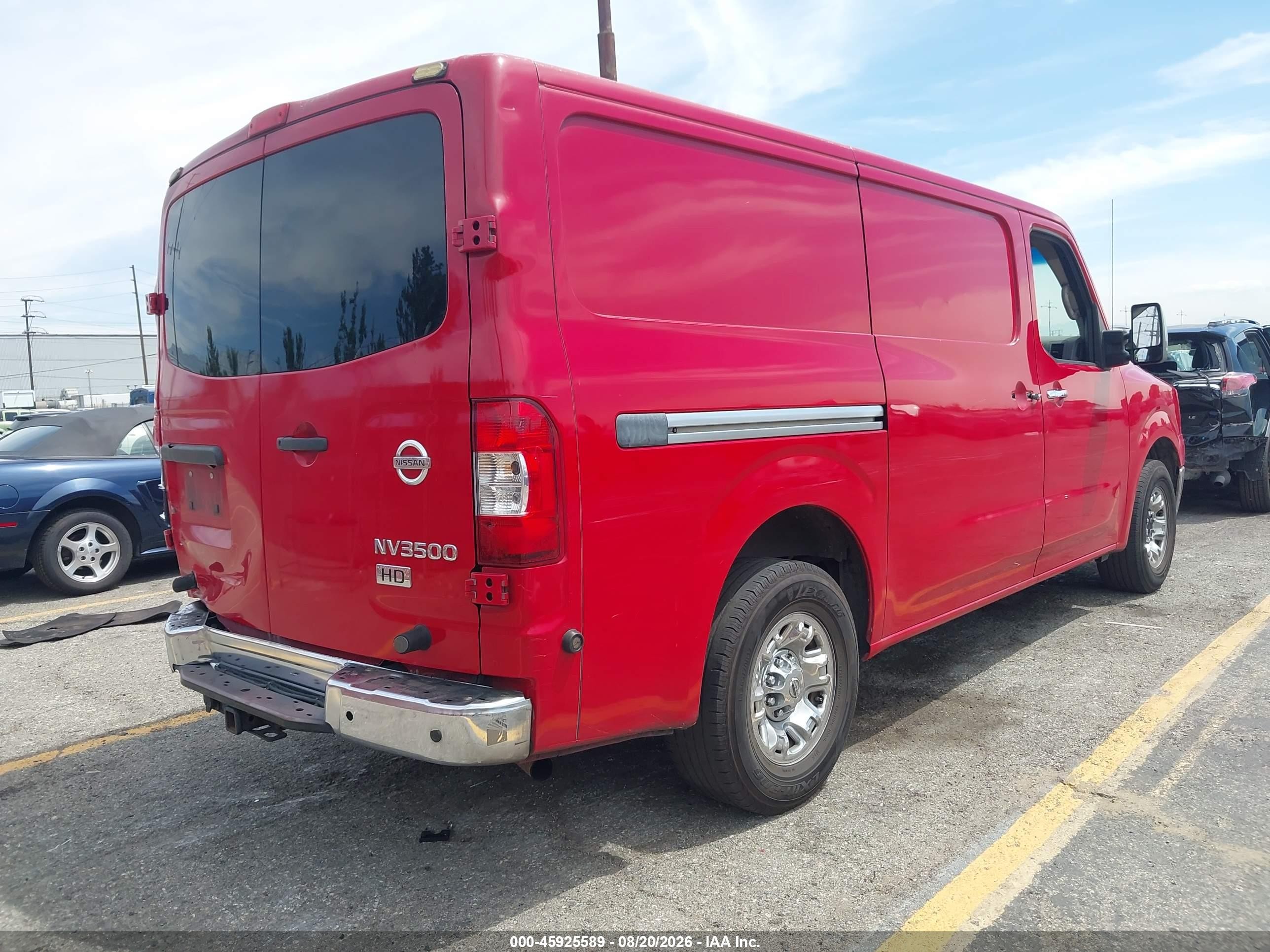 2015 Nissan Nv Cargo Nv2500 Hd S V8/sl V8/sv V8 Red vin: 1N6AF0KY9FN800102