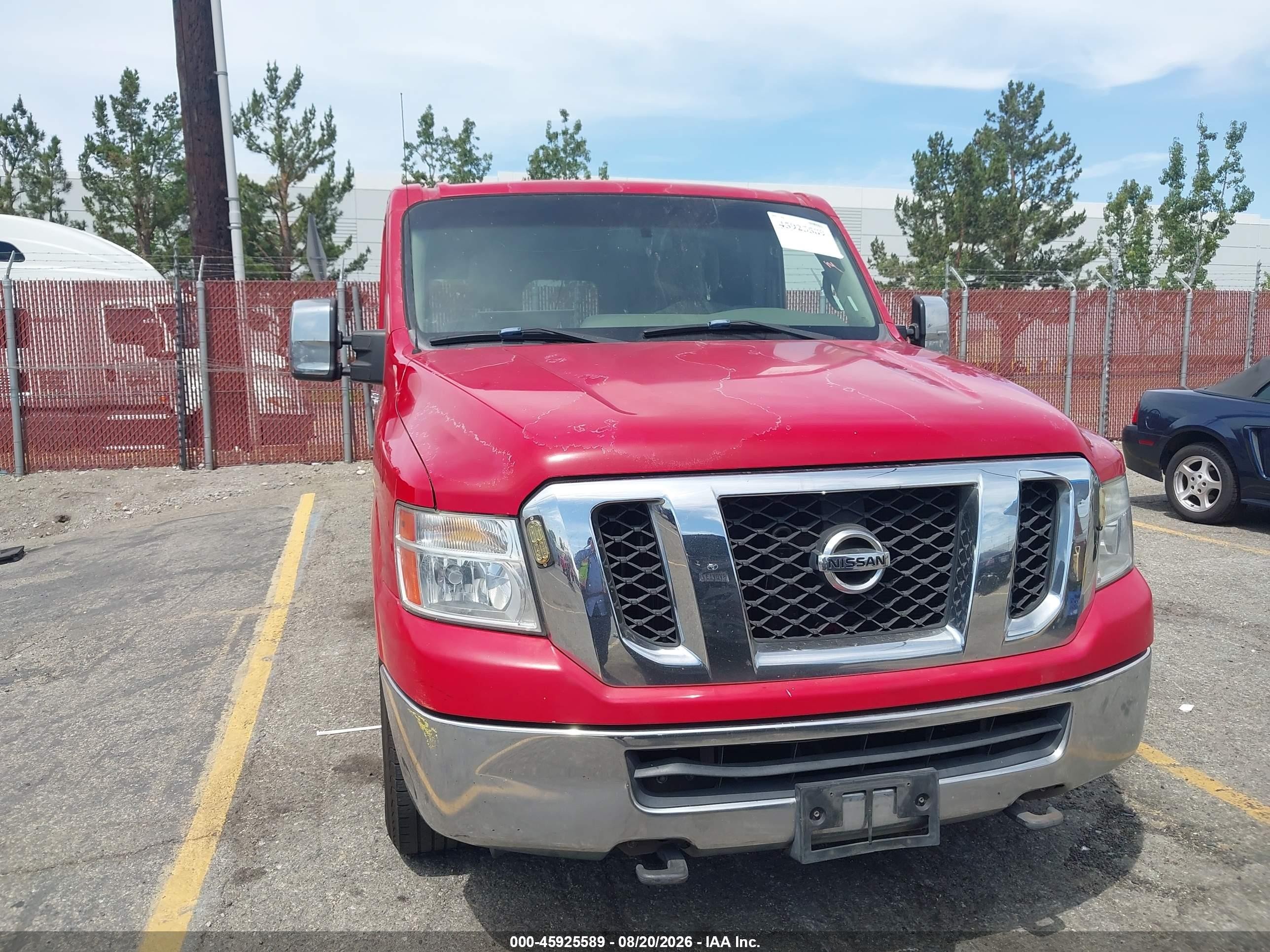 2015 Nissan Nv Cargo Nv2500 Hd S V8/sl V8/sv V8 Red vin: 1N6AF0KY9FN800102