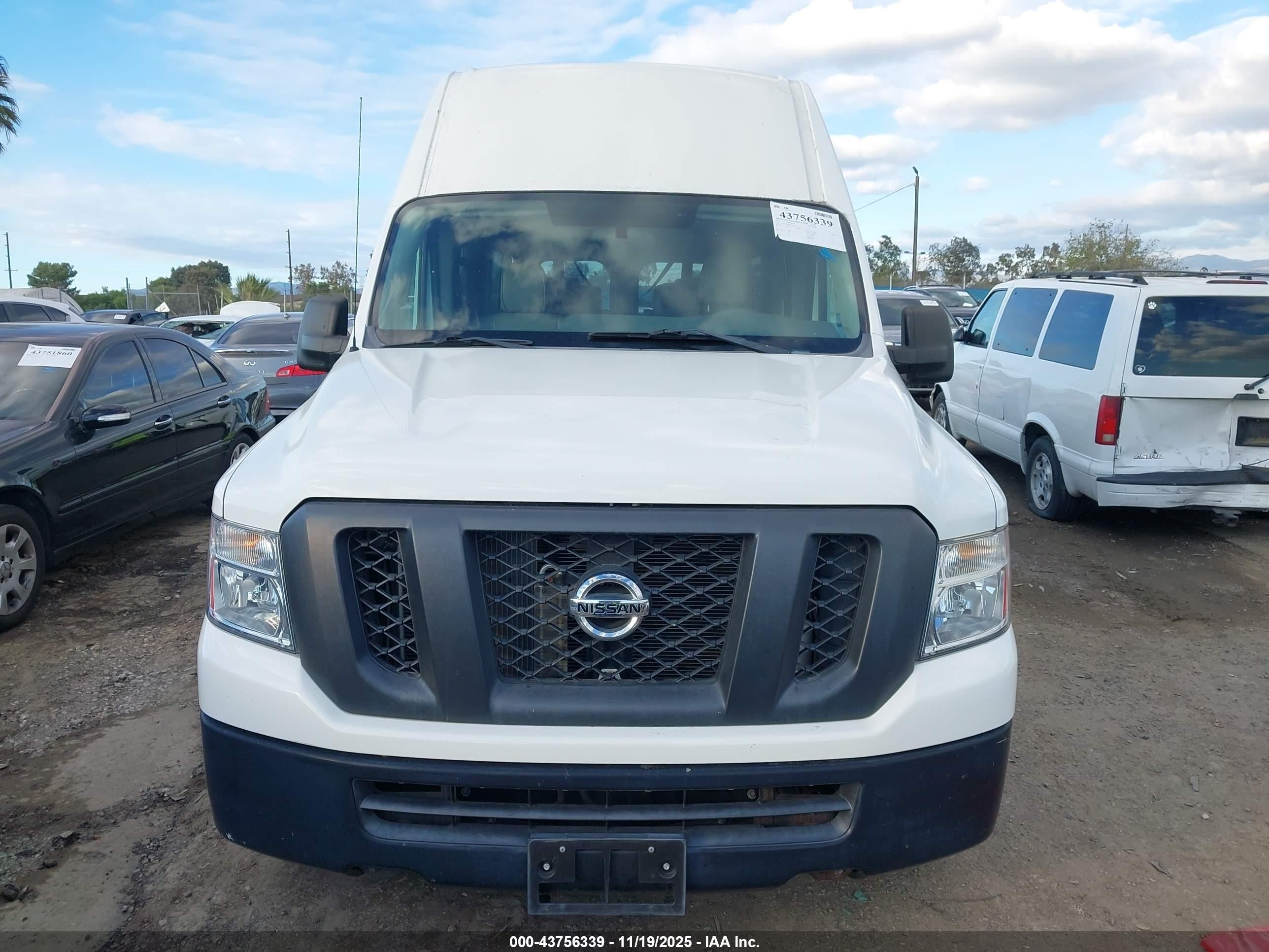 2012 Nissan Nv 3500 Nv3500 Hd S V8 White vin: 1N6AF0LY1CN111407