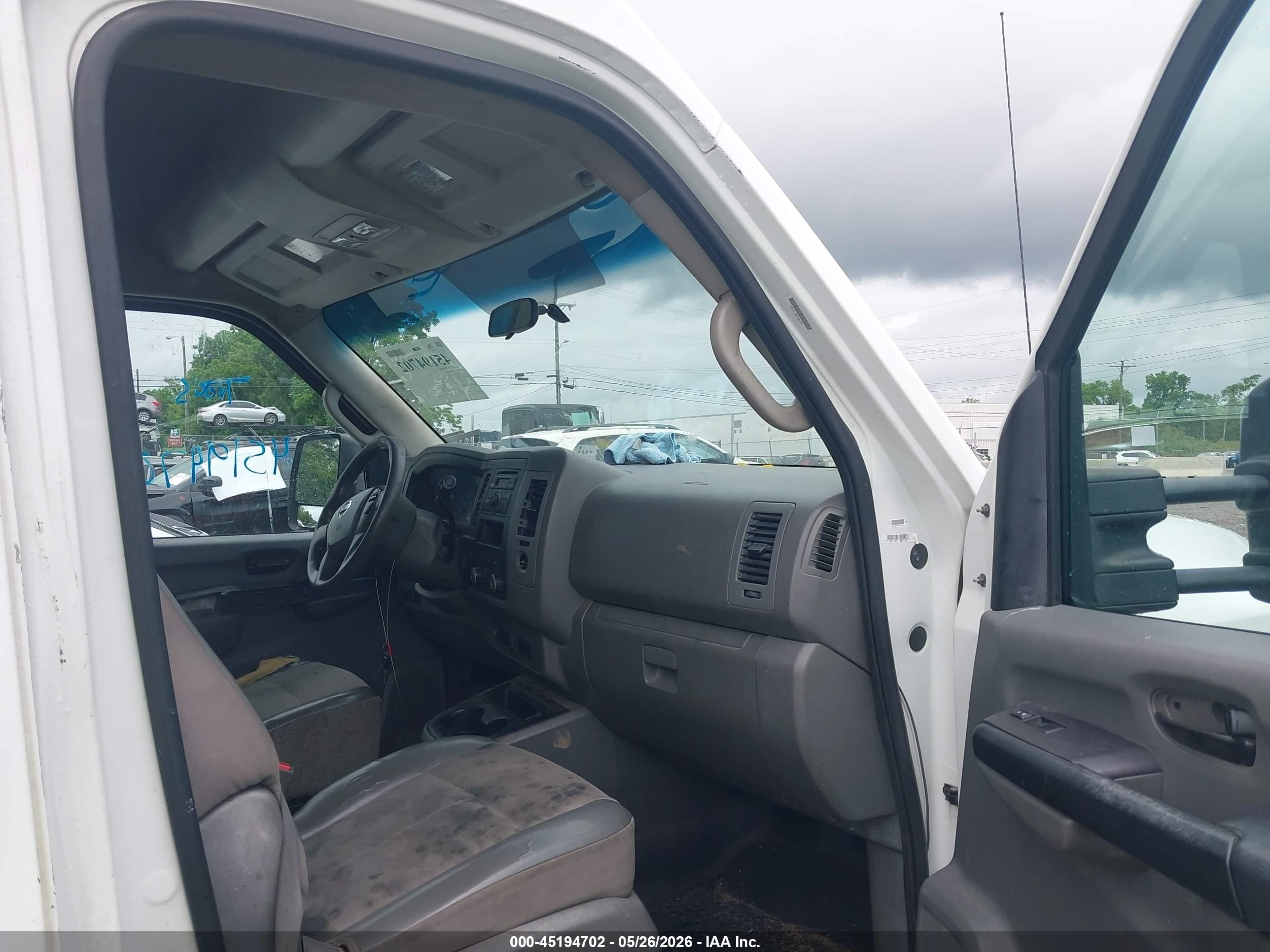 2015 Nissan Nv Cargo Nv2500 Hd S V8 Белый vin: 1N6AF0LY1FN801601