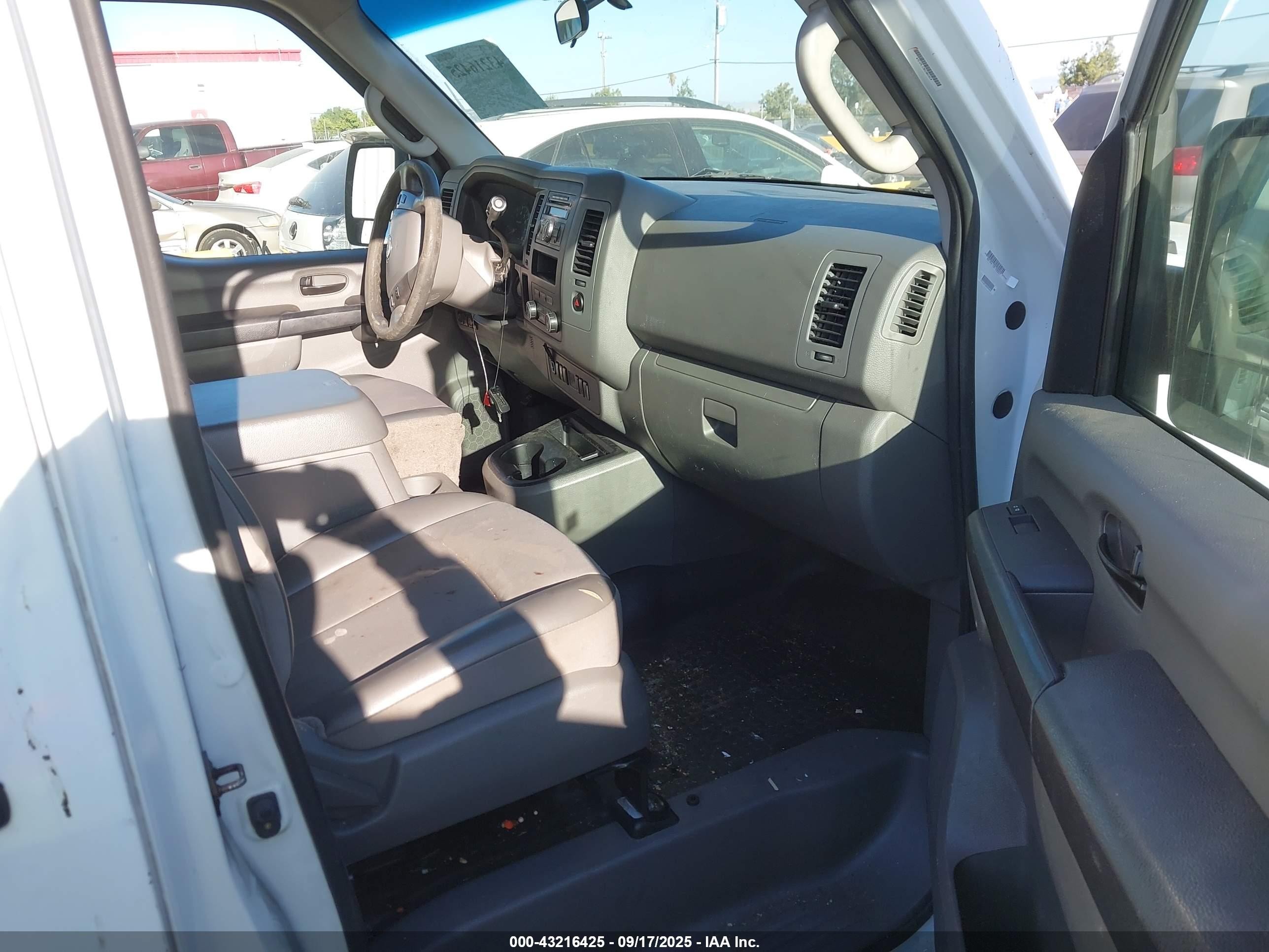 2013 Nissan Nv Cargo Nv3500 Hd Sv V8 White vin: 1N6AF0LY2DN110753