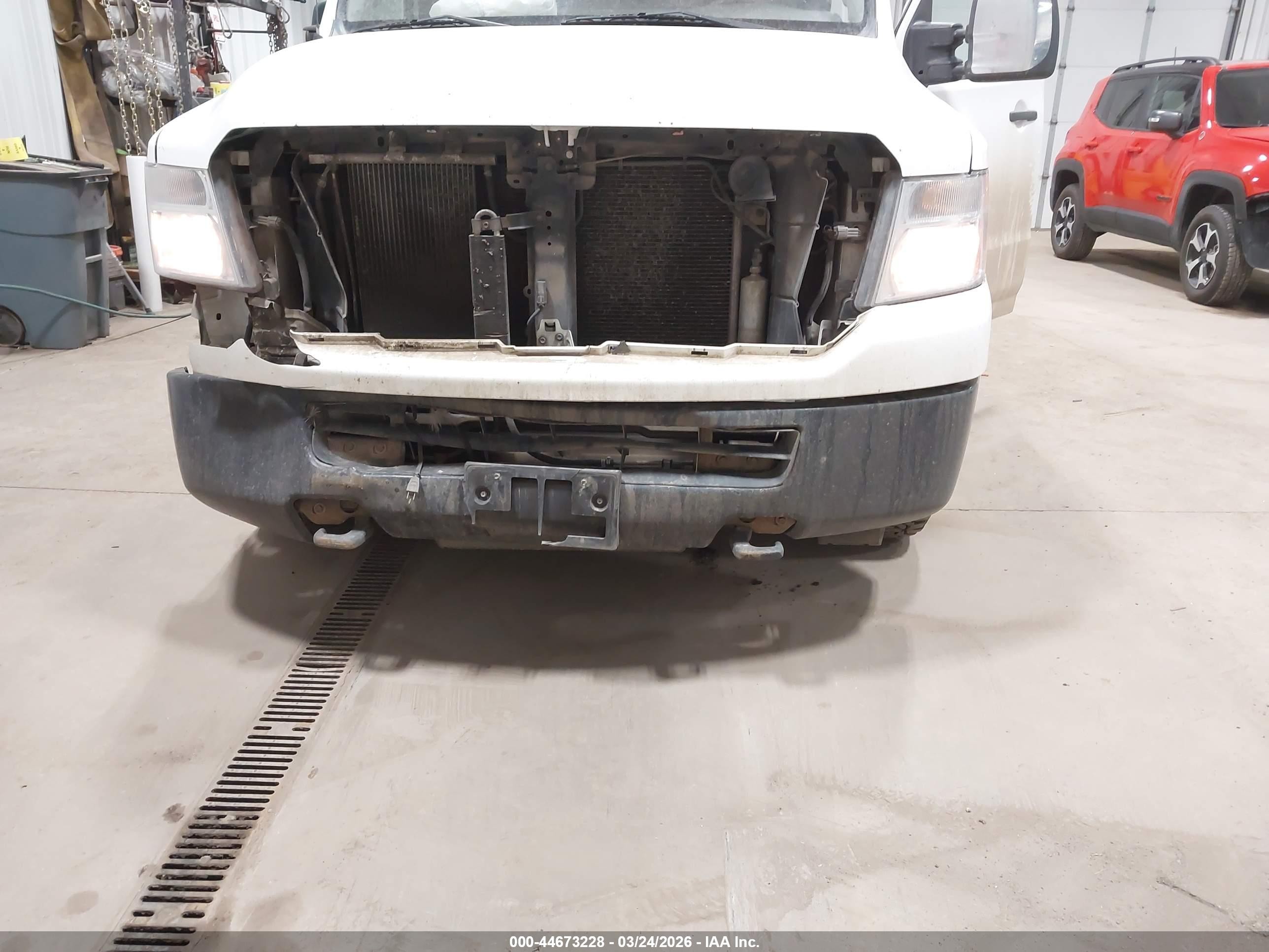 2015 Nissan Nv Cargo Nv2500 Hd S V8/sl V8/sv V8 White vin: 1N6AF0LY2FN803356