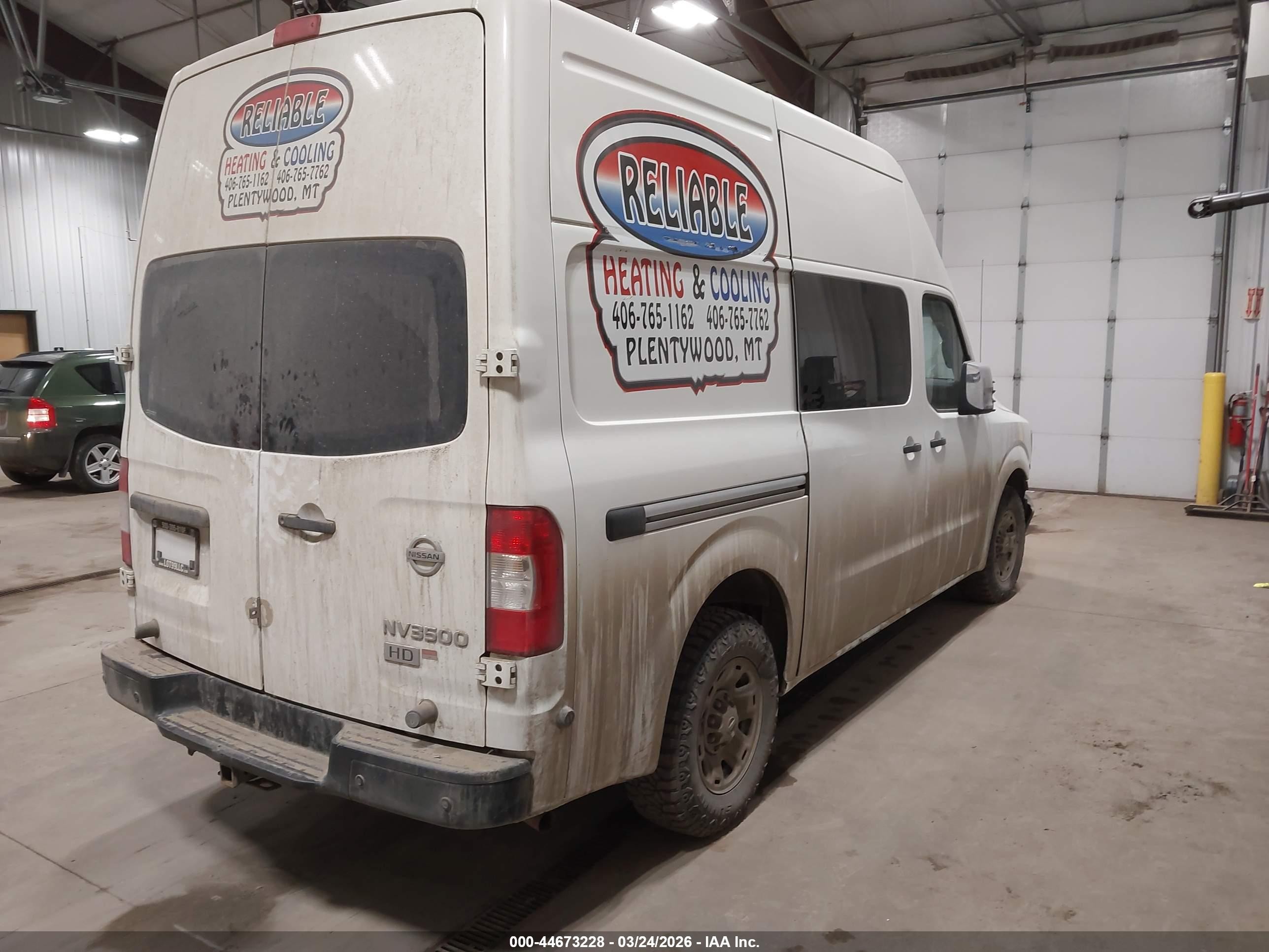 2015 Nissan Nv Cargo Nv2500 Hd S V8/sl V8/sv V8 White vin: 1N6AF0LY2FN803356