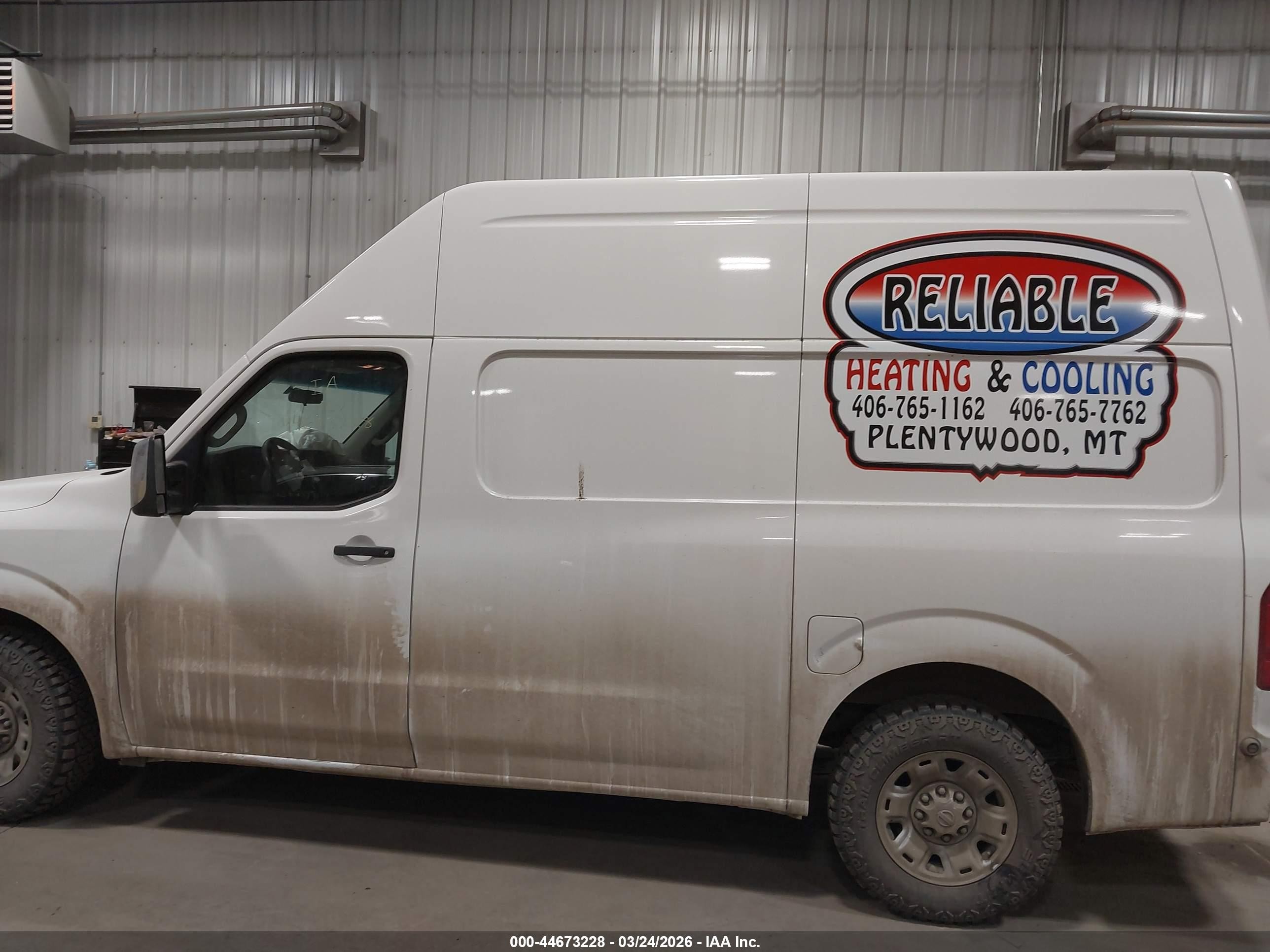 2015 Nissan Nv Cargo Nv2500 Hd S V8/sl V8/sv V8 White vin: 1N6AF0LY2FN803356