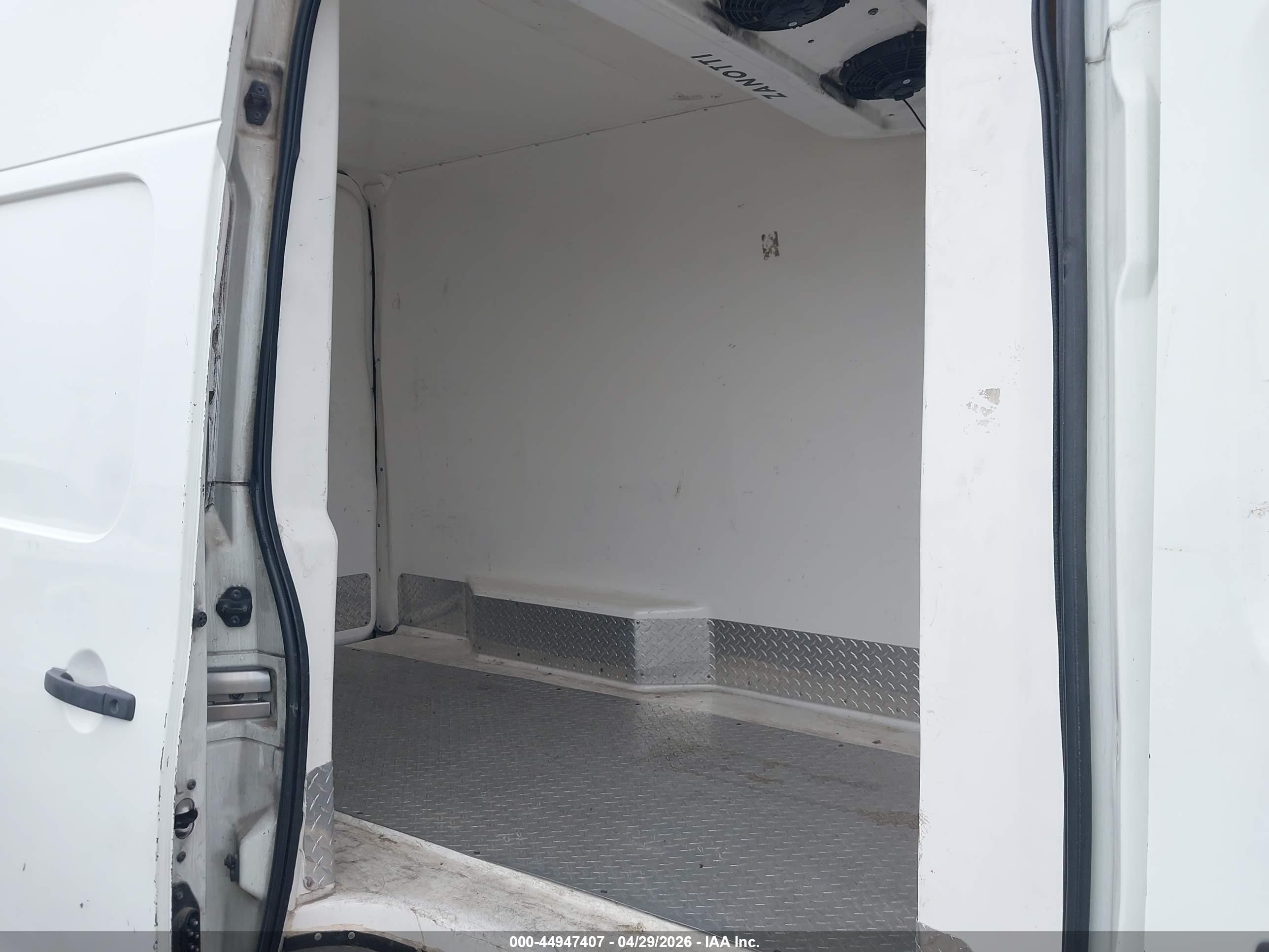 2013 Nissan Nv Cargo Nv3500 Hd Sv V8 Yellow vin: 1N6AF0LY9DN109972