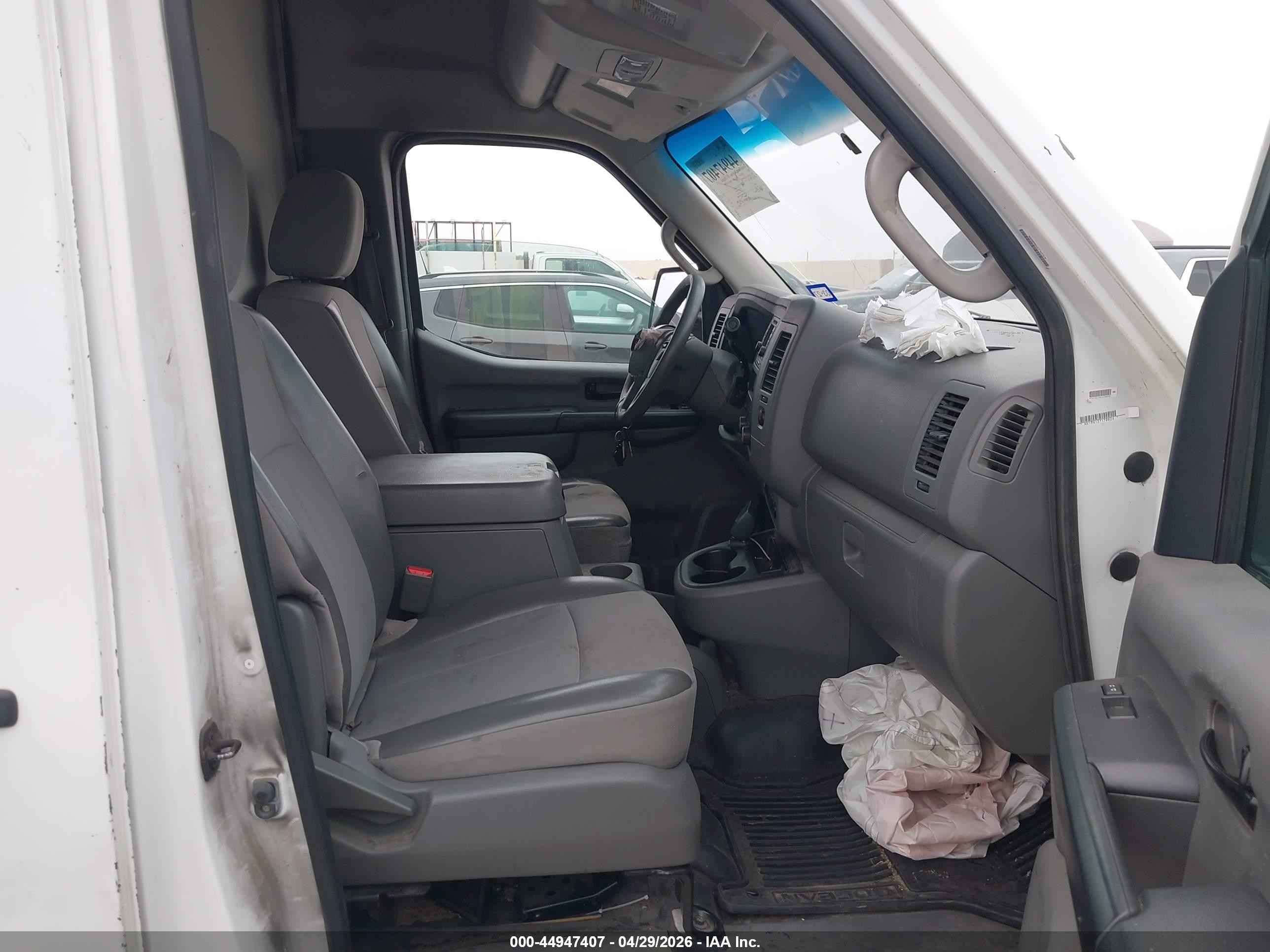 2013 Nissan Nv Cargo Nv3500 Hd Sv V8 Yellow vin: 1N6AF0LY9DN109972