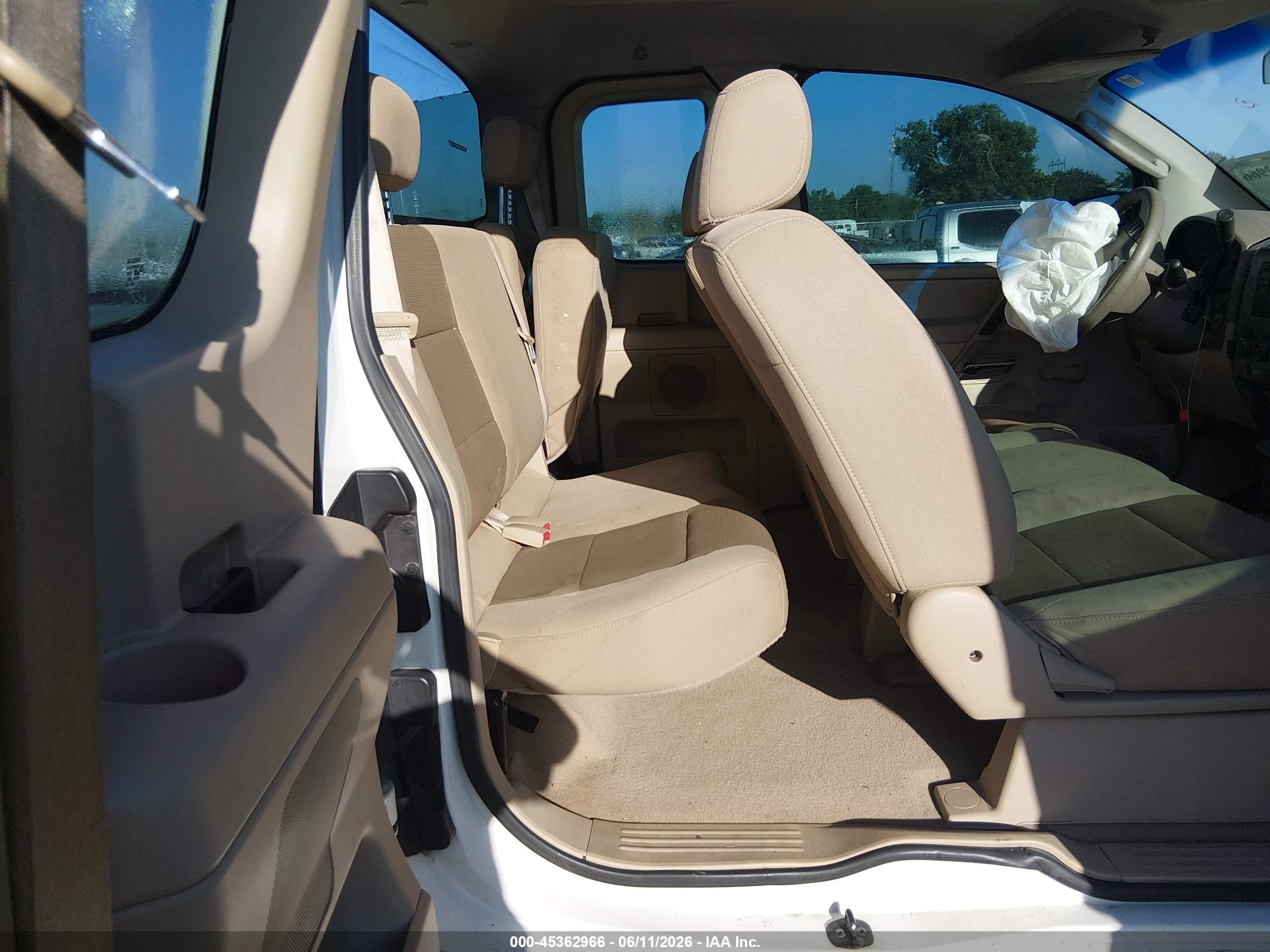 2008 Nissan Titan Xe Белый vin: 1N6BA06A48N312503