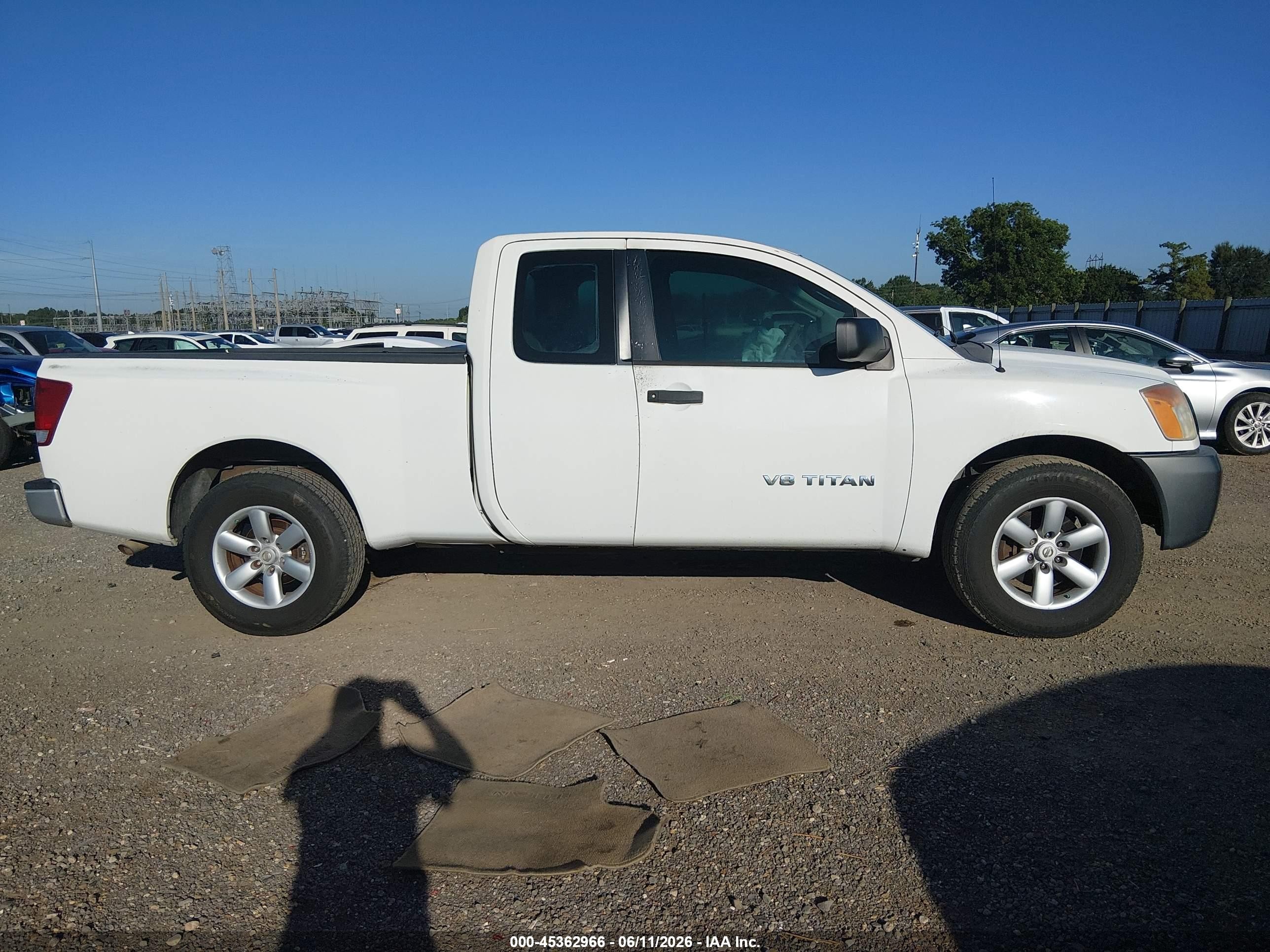 2008 Nissan Titan Xe Белый vin: 1N6BA06A48N312503