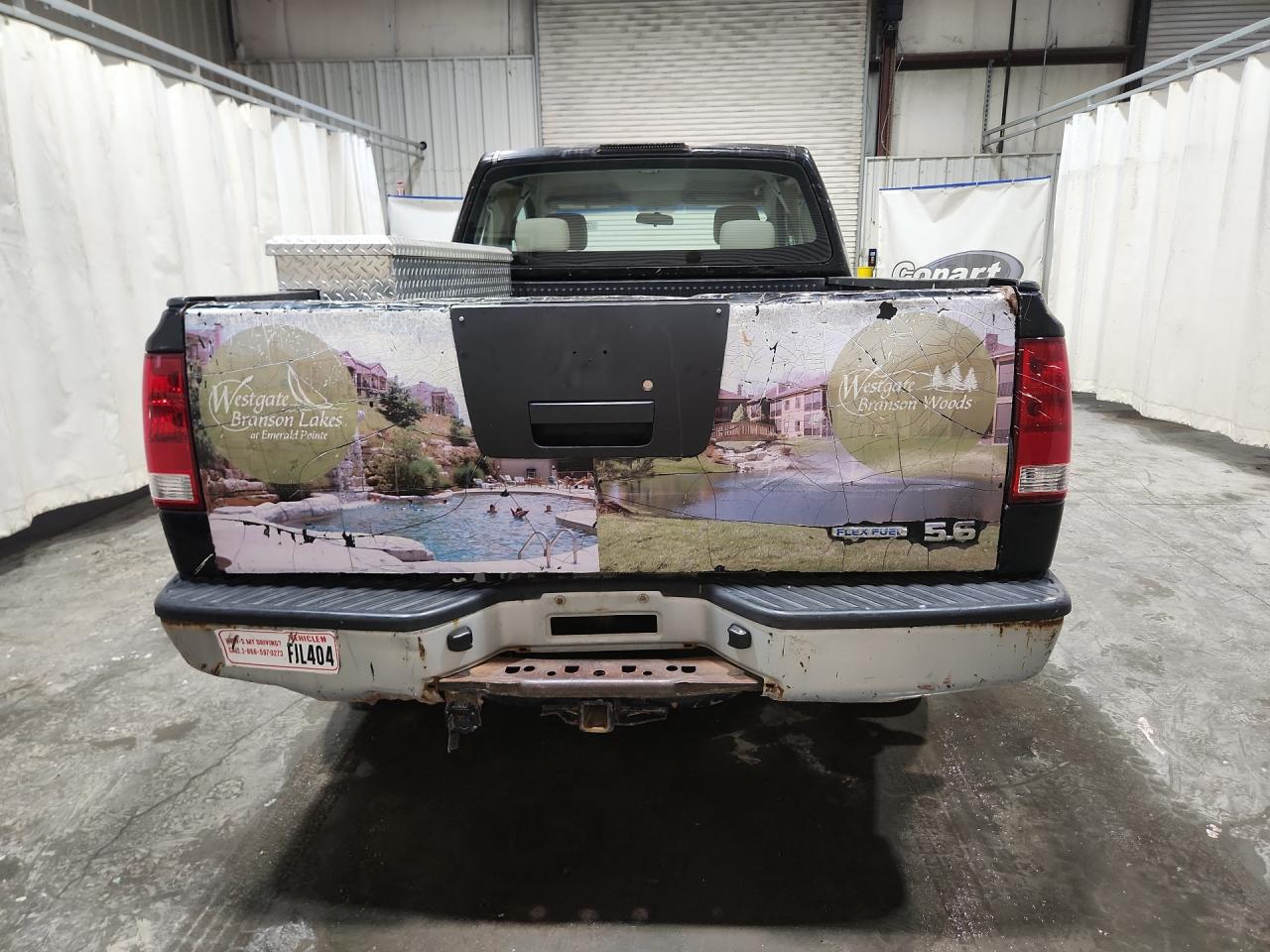 2008 Nissan Titan Xe Ffv Black vin: 1N6BA06A48N360650 Damage: Right Tail Light, Cracked, Replacement Required