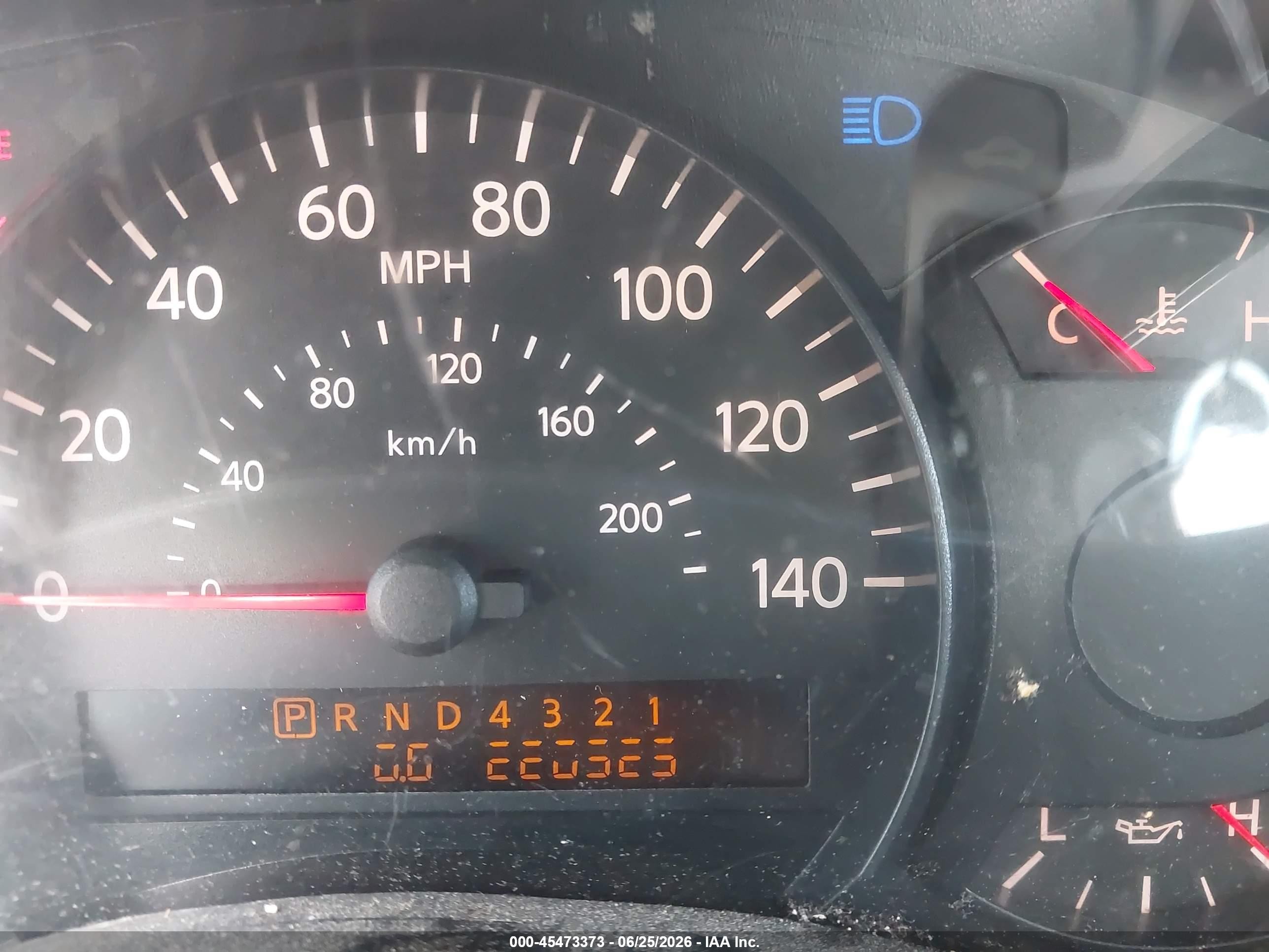 2005 Nissan Titan Xe Белый vin: 1N6BA06A55N567804