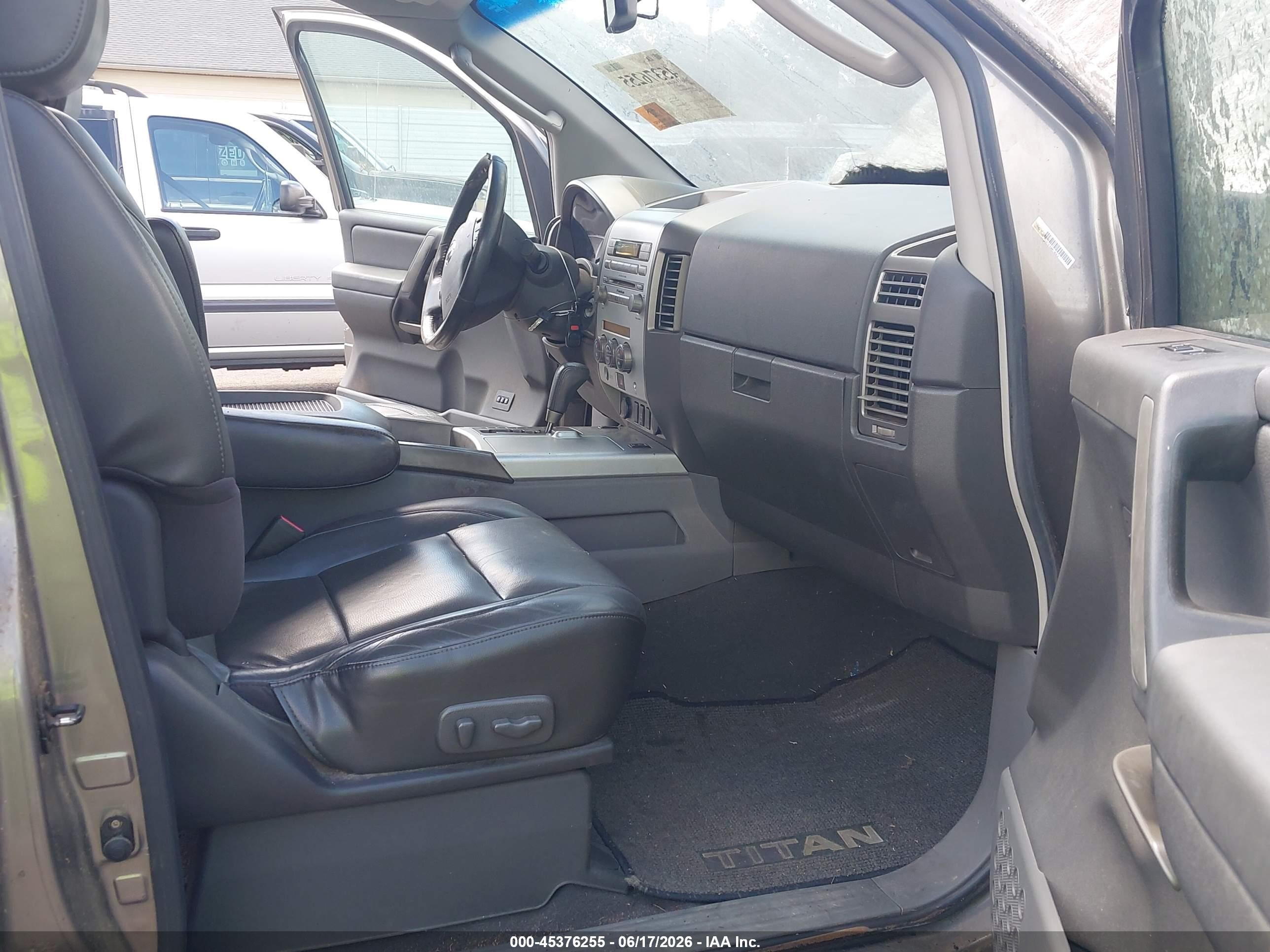 2006 Nissan Titan Le Gray vin: 1N6BA06A86N560041