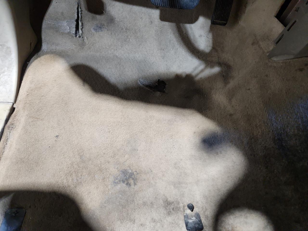 2008 Nissan Titan Xe Ffv Черный vin: 1N6BA06A88N361350 Damage: Left Front Carpet, Torn, 9 To 10 Inches