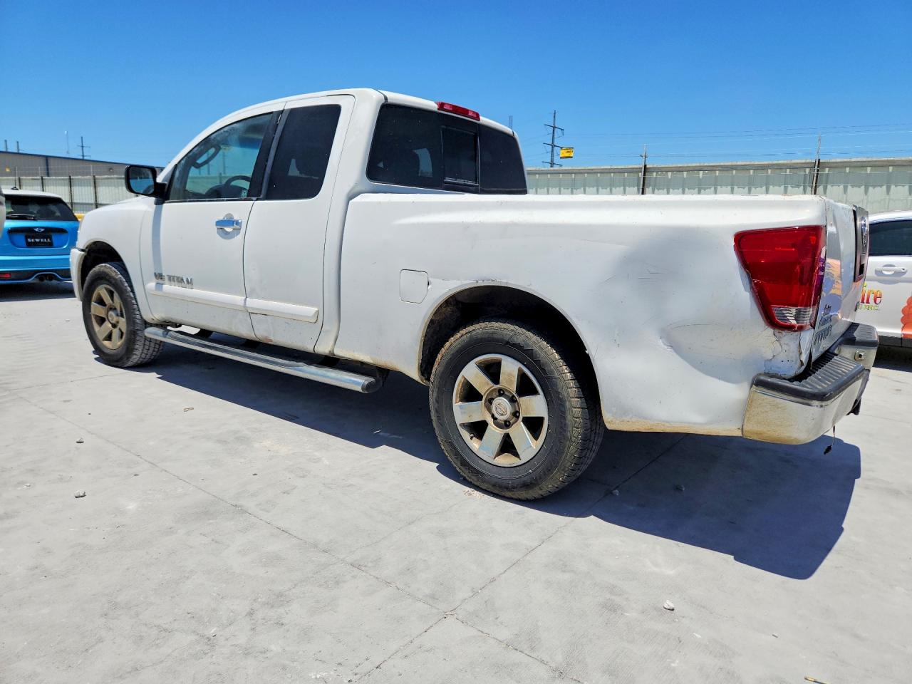 2005 Nissan Titan Xe White vin: 1N6BA06AX5N578409
