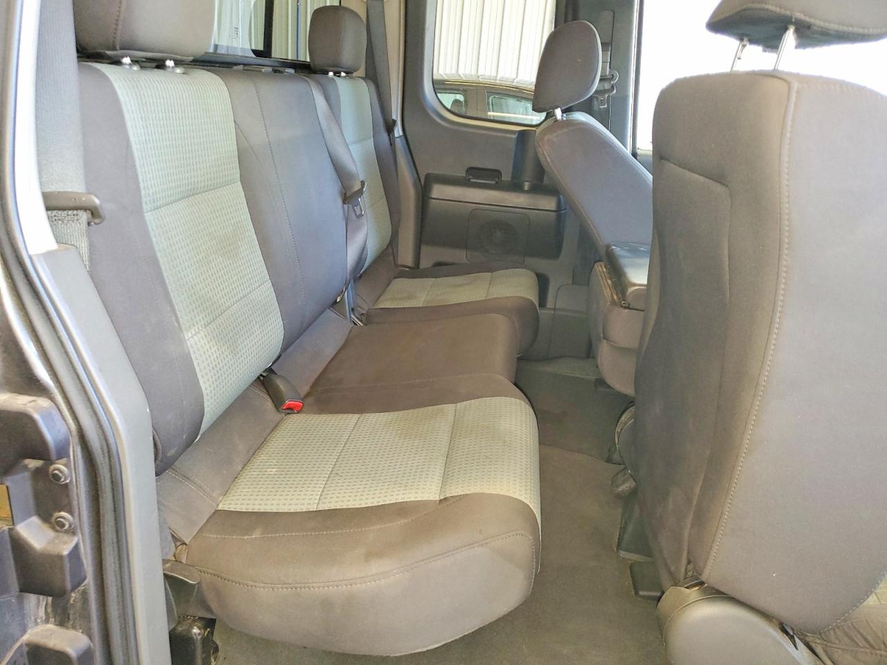 2005 Nissan Titan Xe Gray vin: 1N6BA06B05N574541