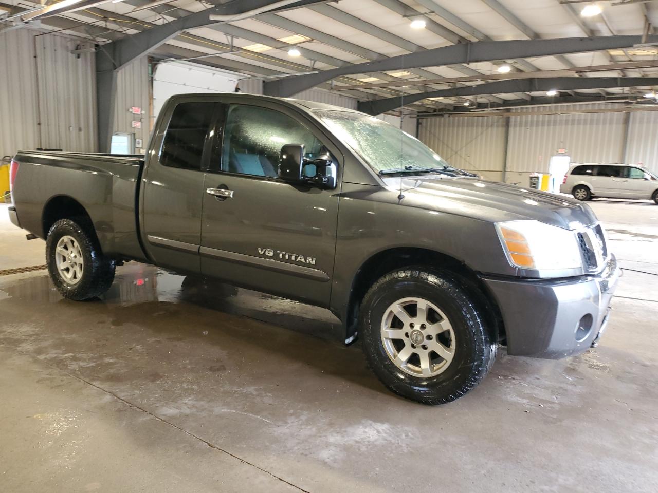 2006 Nissan Titan Xe/se/le Серый vin: 1N6BA06B56N560586 Damage: Right Front Fender, Dent(S) W/ Paint Dmg, 1 To 2 Inches
