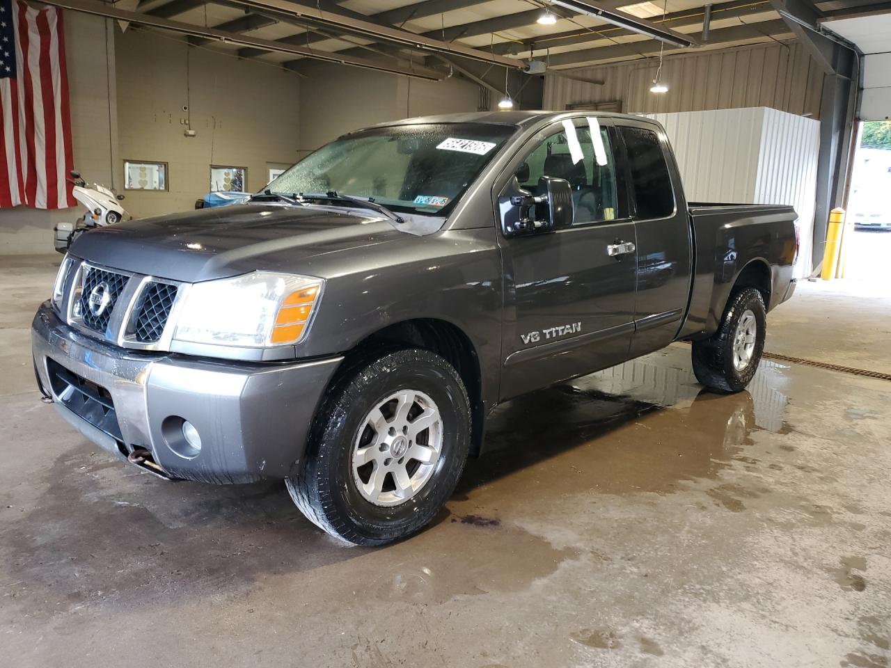 2006 Nissan Titan Xe/se/le Серый vin: 1N6BA06B56N560586 Damage: Left Front Fender, Chipped, 3