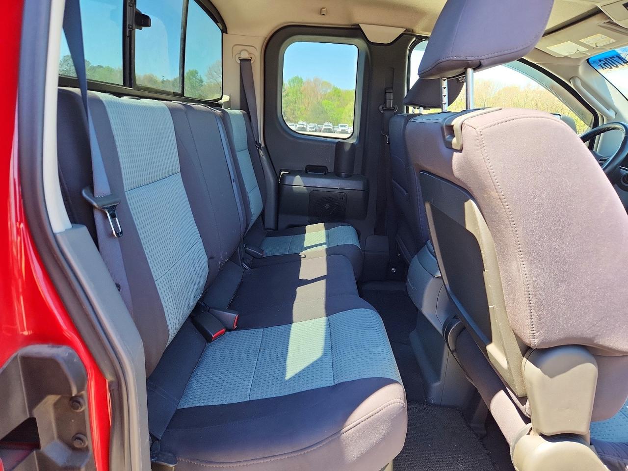 2006 Nissan Titan Xe Ffv Red vin: 1N6BA06B76N559780