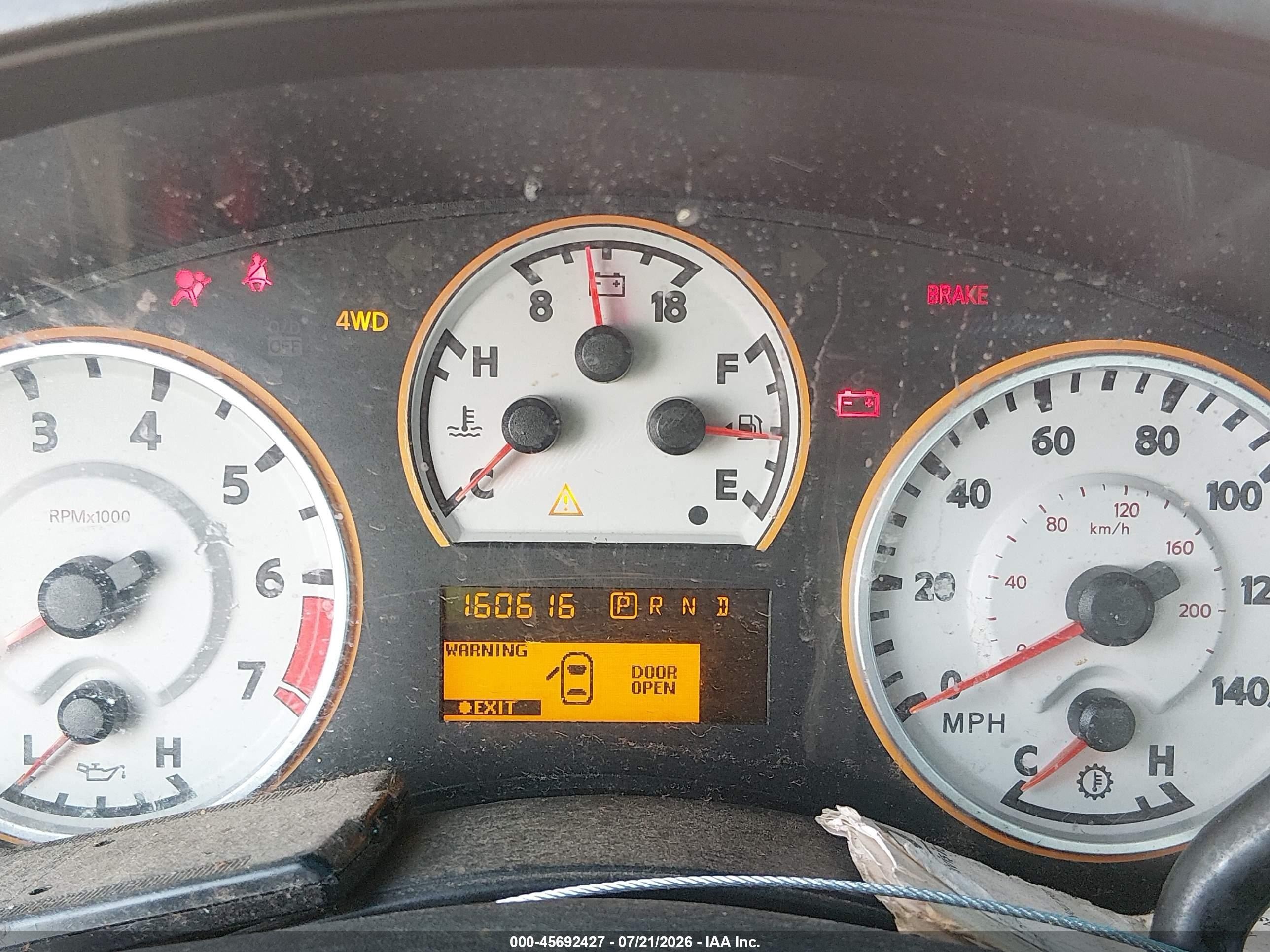 2008 Nissan Titan Le/pro-4x/se Red vin: 1N6BA06C48N347494