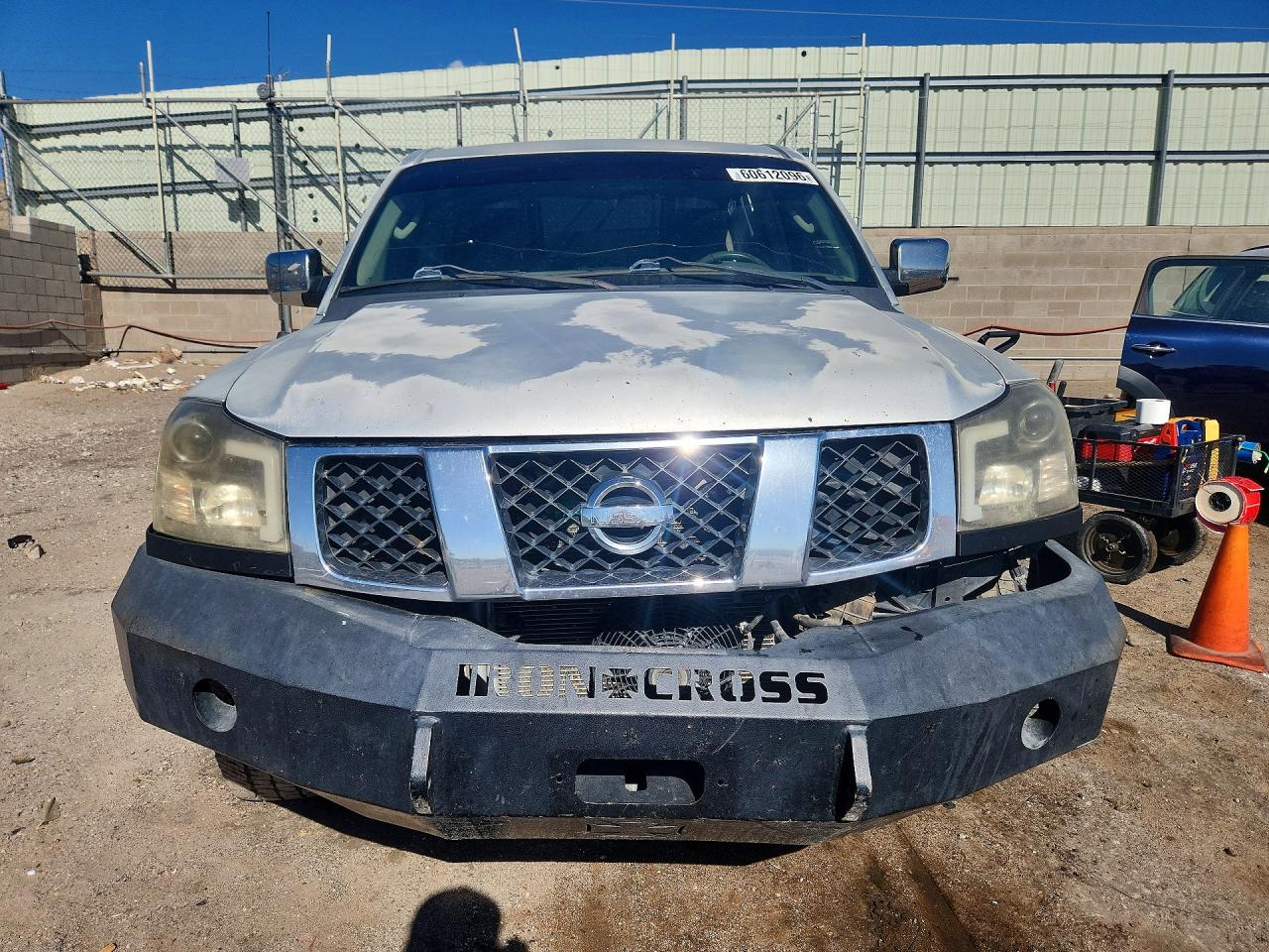 2005 Nissan Titan Xe Silver vin: 1N6BA07A15N565093