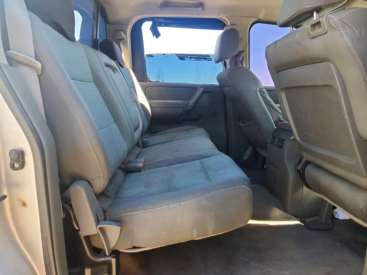 2005 Nissan Titan Xe Silver vin: 1N6BA07A15N565093