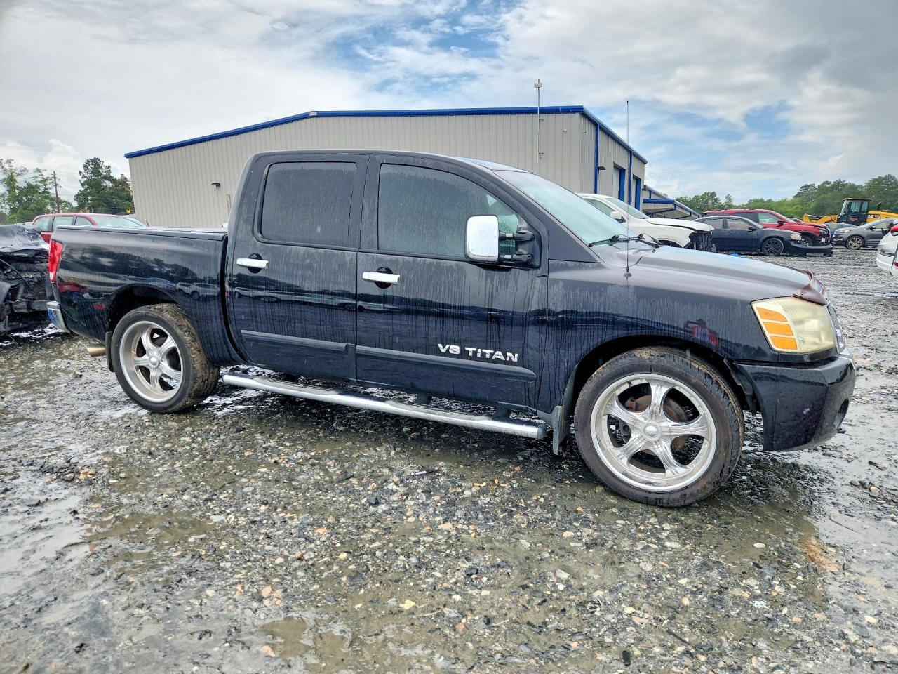 2007 Nissan Titan Xe/se/le Черный vin: 1N6BA07A17N216843
