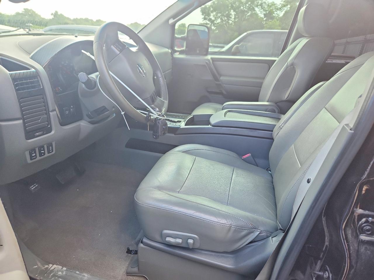 2007 Nissan Titan Xe/se/le Черный vin: 1N6BA07A17N216843