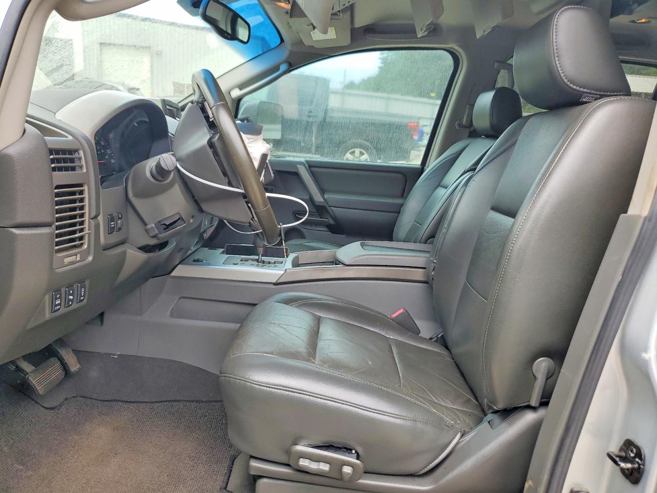 2005 Nissan Titan Xe Серебряный vin: 1N6BA07A75N544748