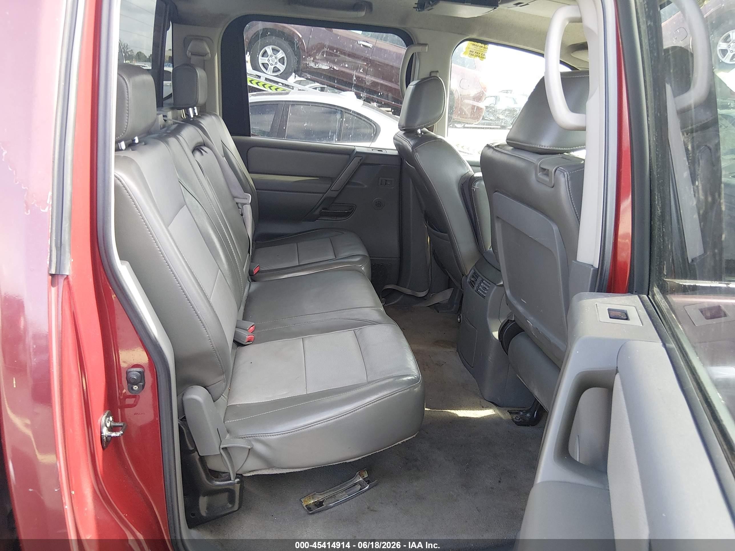 2005 Nissan Titan Le Red vin: 1N6BA07A85N544032