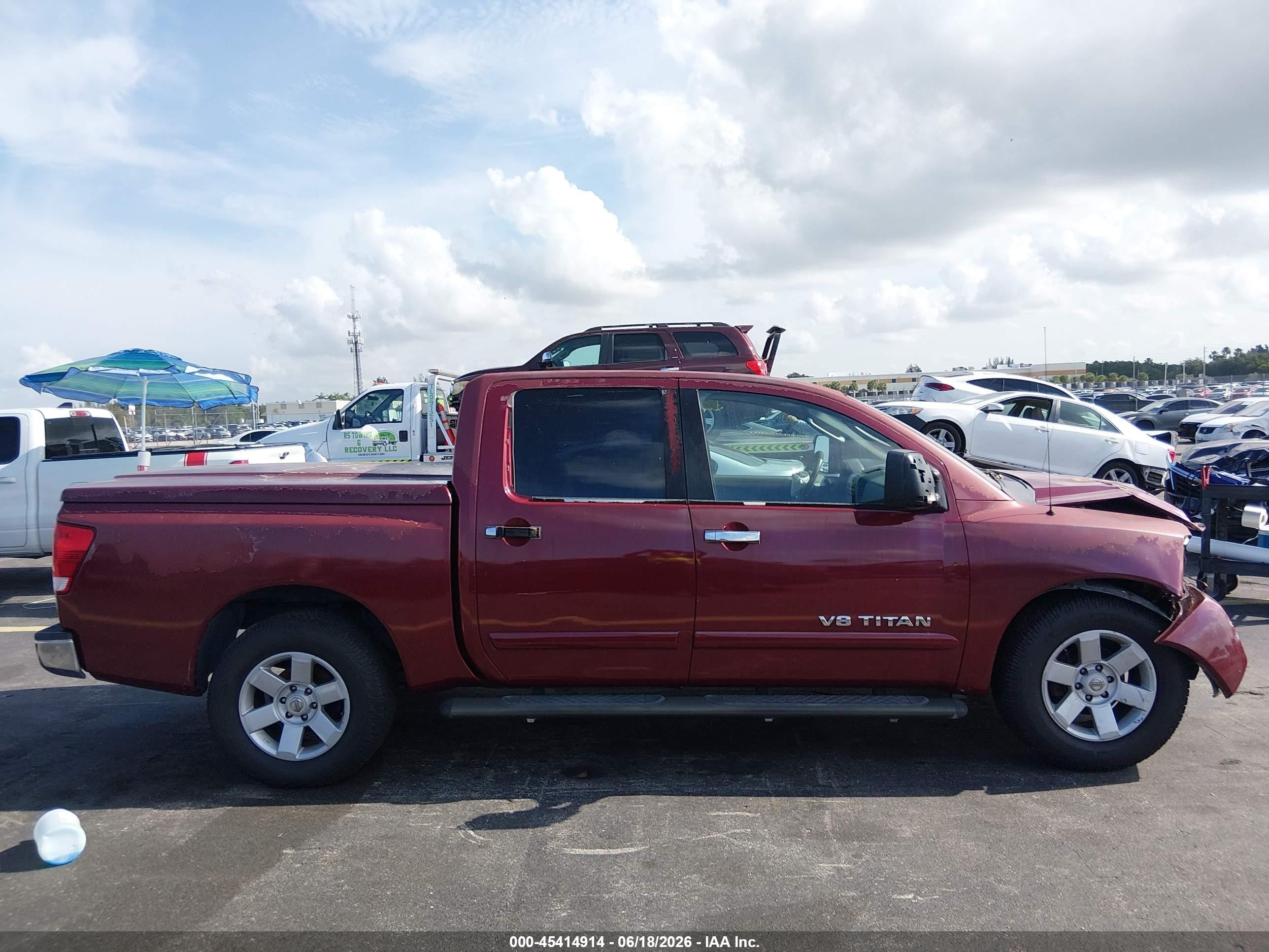 2005 Nissan Titan Le Red vin: 1N6BA07A85N544032