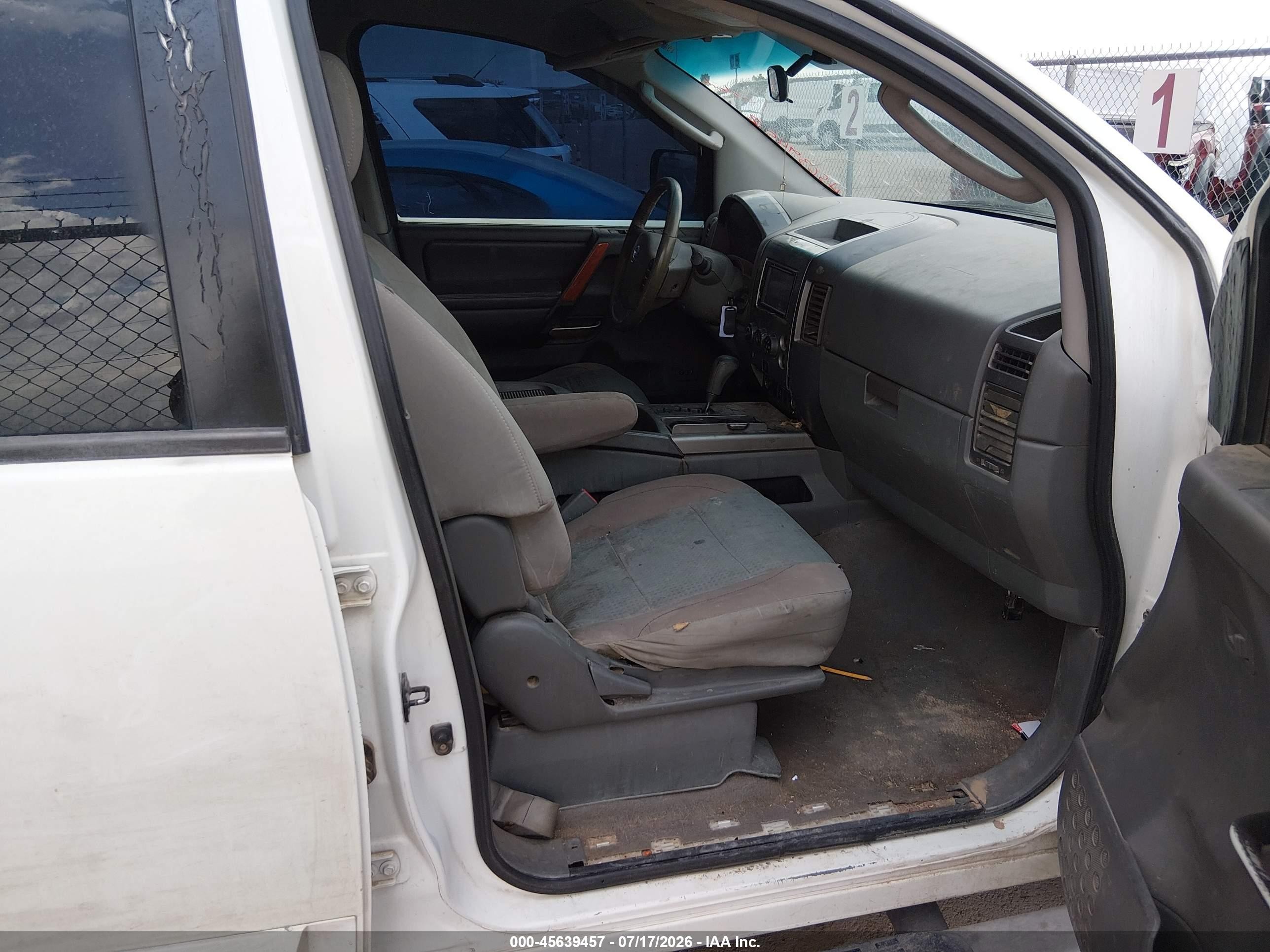 2007 Nissan Titan Se White vin: 1N6BA07A87N207203